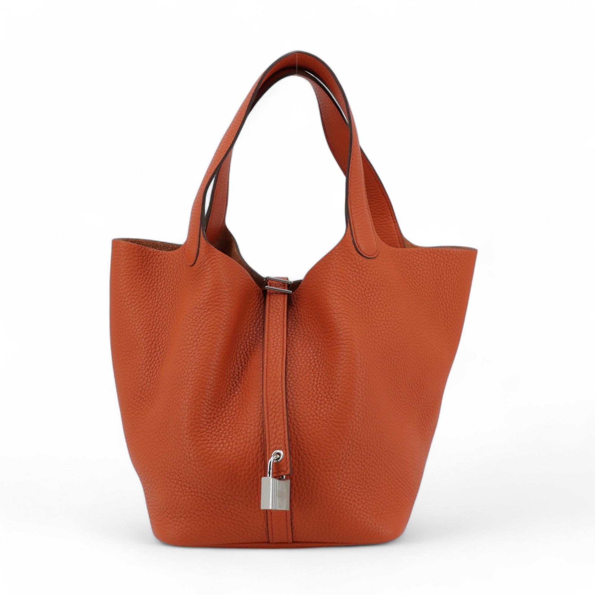 Excellent ( Rank SA ) HERMÈS Picotin Lock MM Terre Battue (R1) Clemence Palladium hardware X (2016) - 1