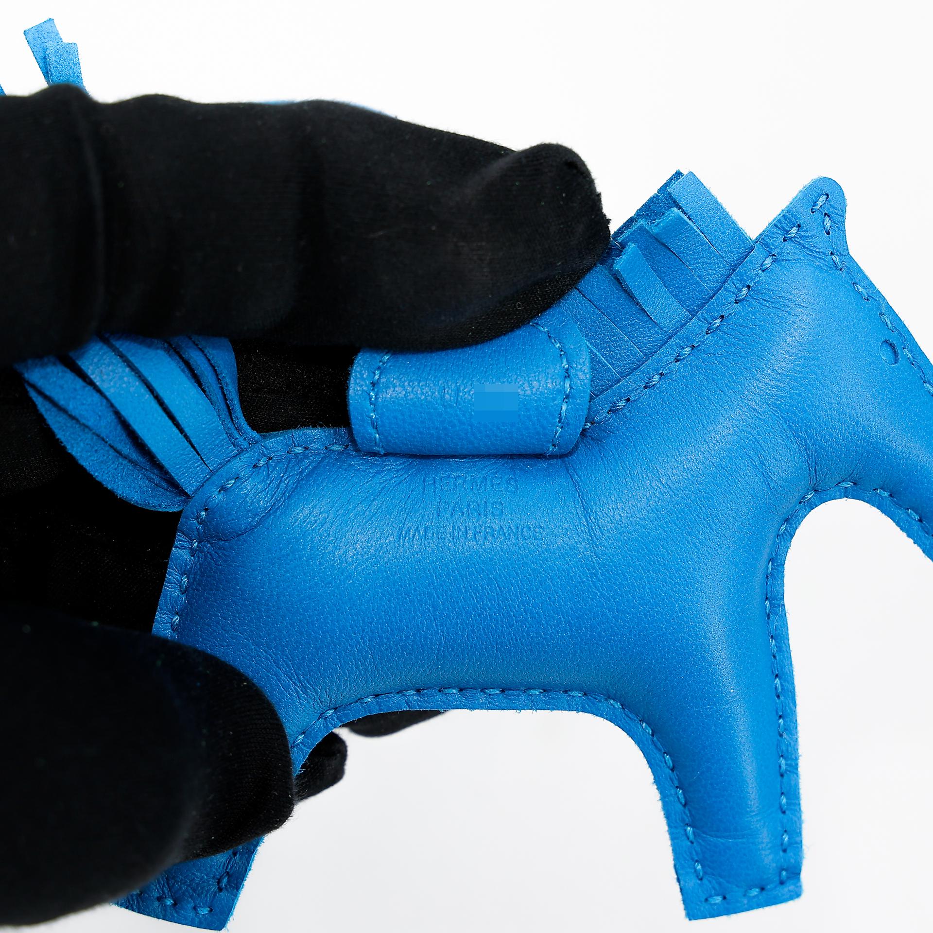 Very Good ( Rank A) HERMÈS Rodeo PM Bleu Zanzibar (B3) Agneau U (2022) - 6