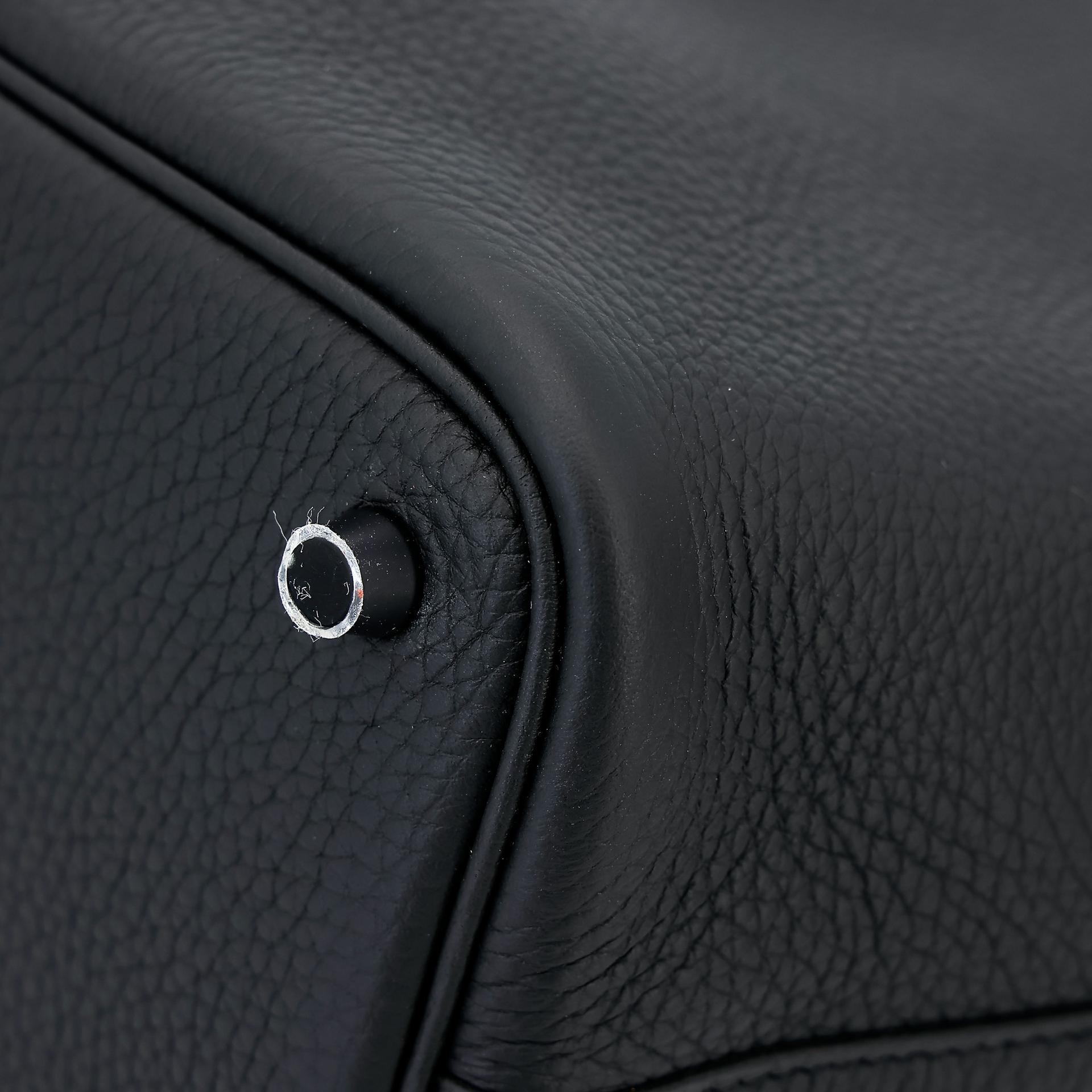 Unused ( Rank NS ) HERMÈS Limited Edition Picotin Lock PM So Black Black (89) Clemence Black hardware Y (2020) - 9