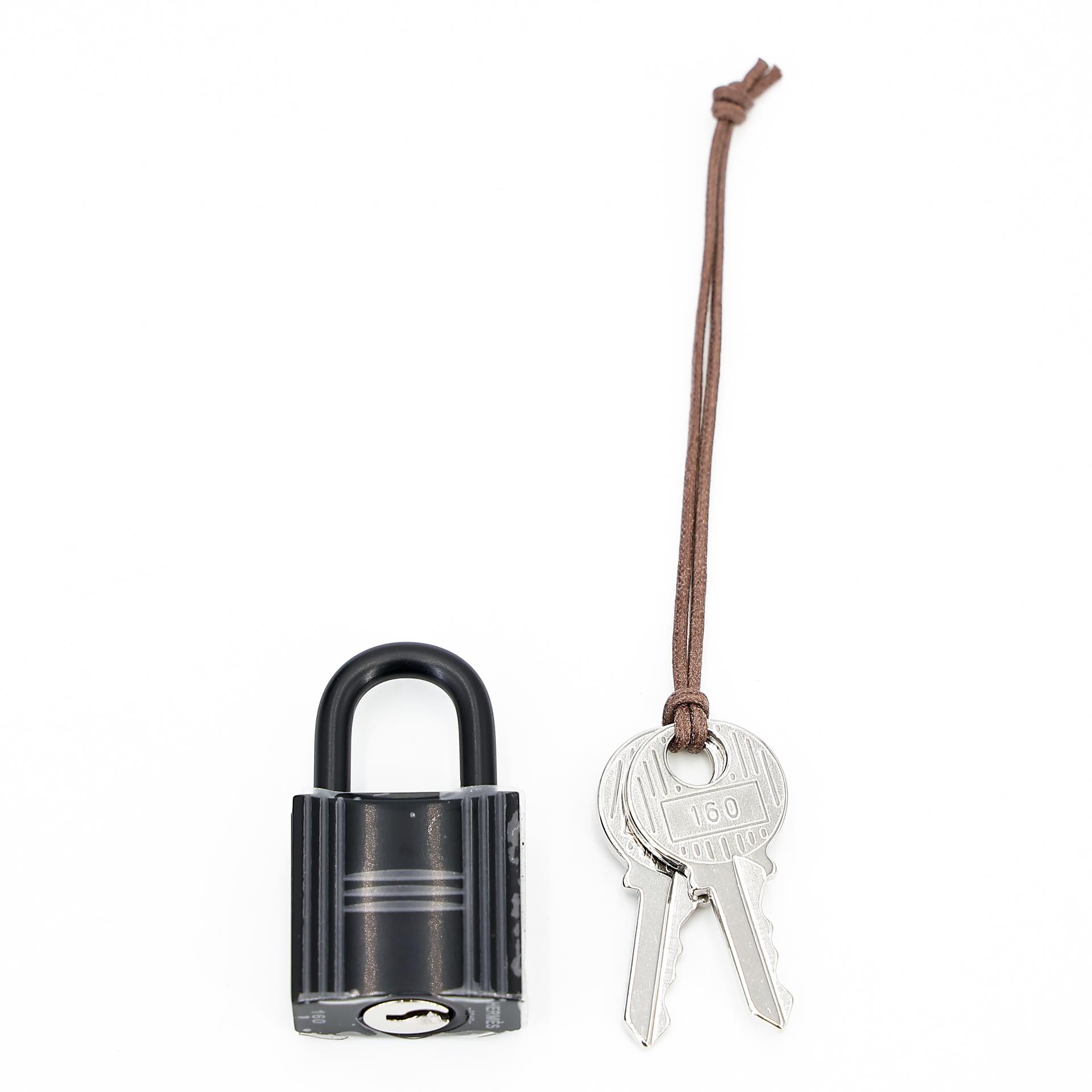 Unused ( Rank NS ) HERMÈS Limited Edition Picotin Lock PM So Black Black (89) Clemence Black hardware Y (2020) - 15
