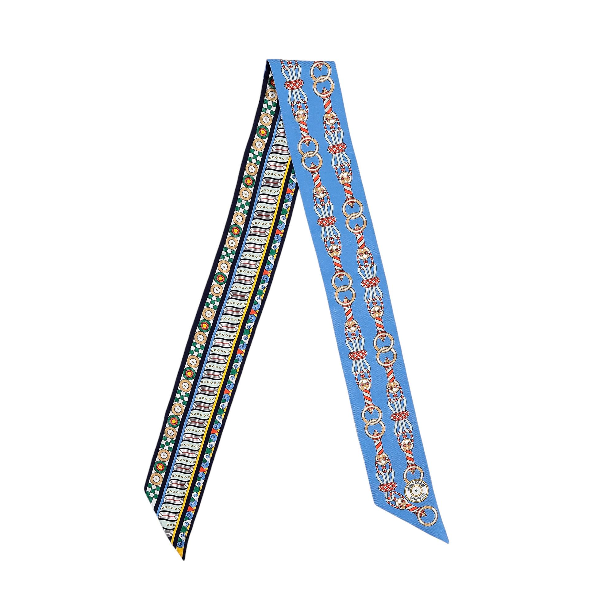 Brand New ( Rank N ) HERMÈS Twilly Harnais En Rosace Quide Blue Silk - 1