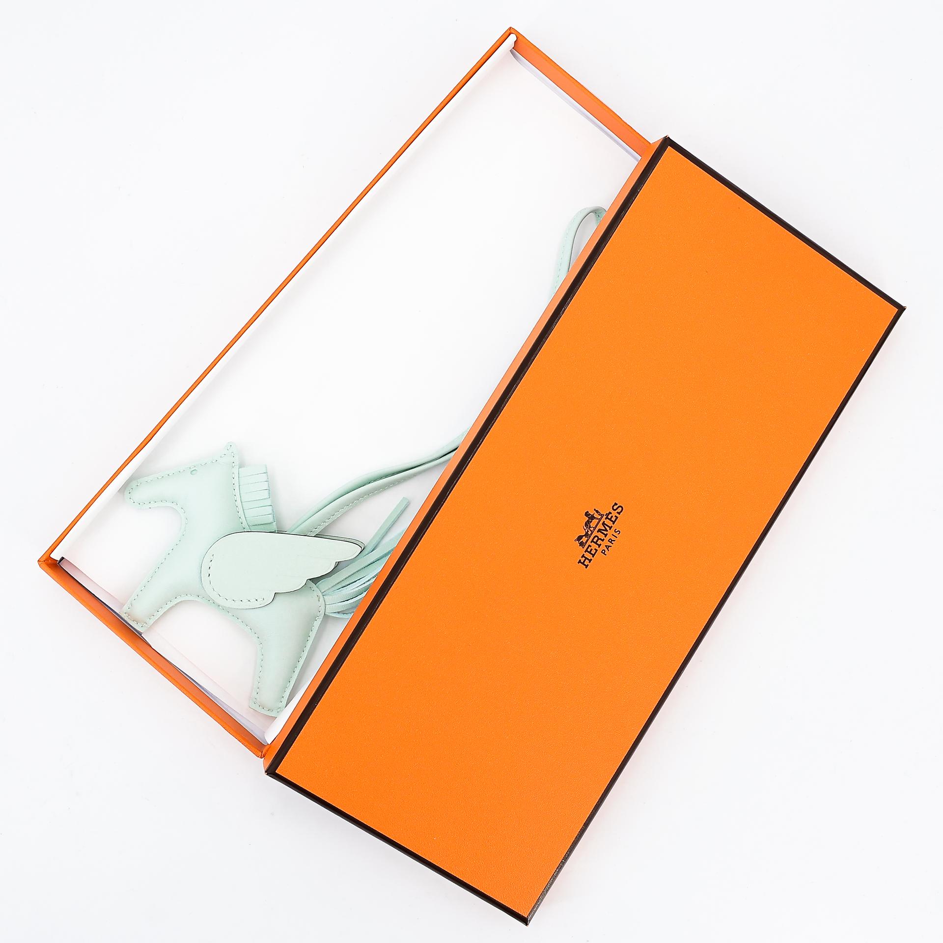 Brand New ( Rank N ) HERMÈS Rodeo Pegase PM Vert Peppermint (N3) Agneau W (2024) - 8
