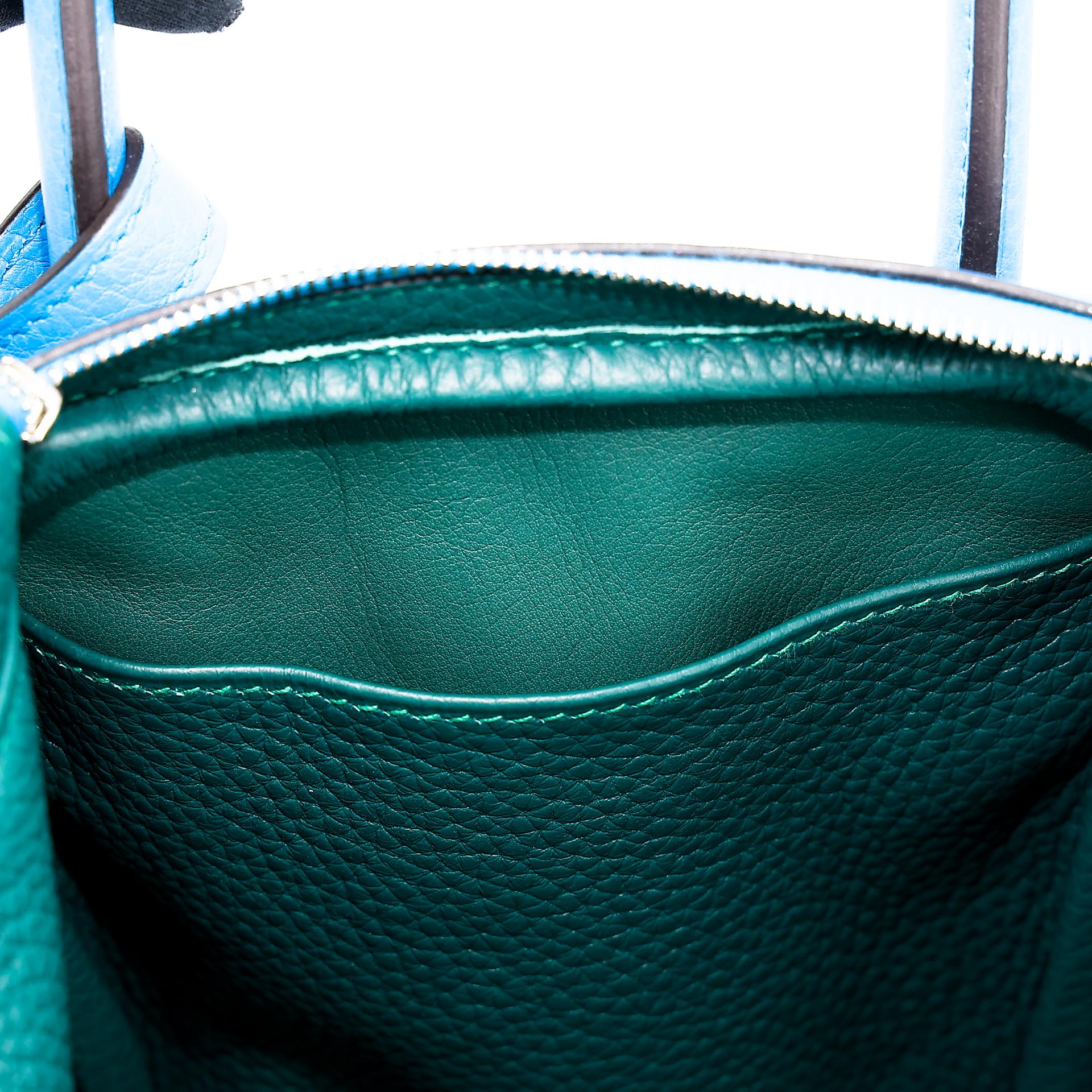 Very Good ( Rank A) HERMÈS Lindy 26 Verso Bleu Zanzibar (B3) Malachite (Z6) Clemence Palladium hardware A (2017) - 15