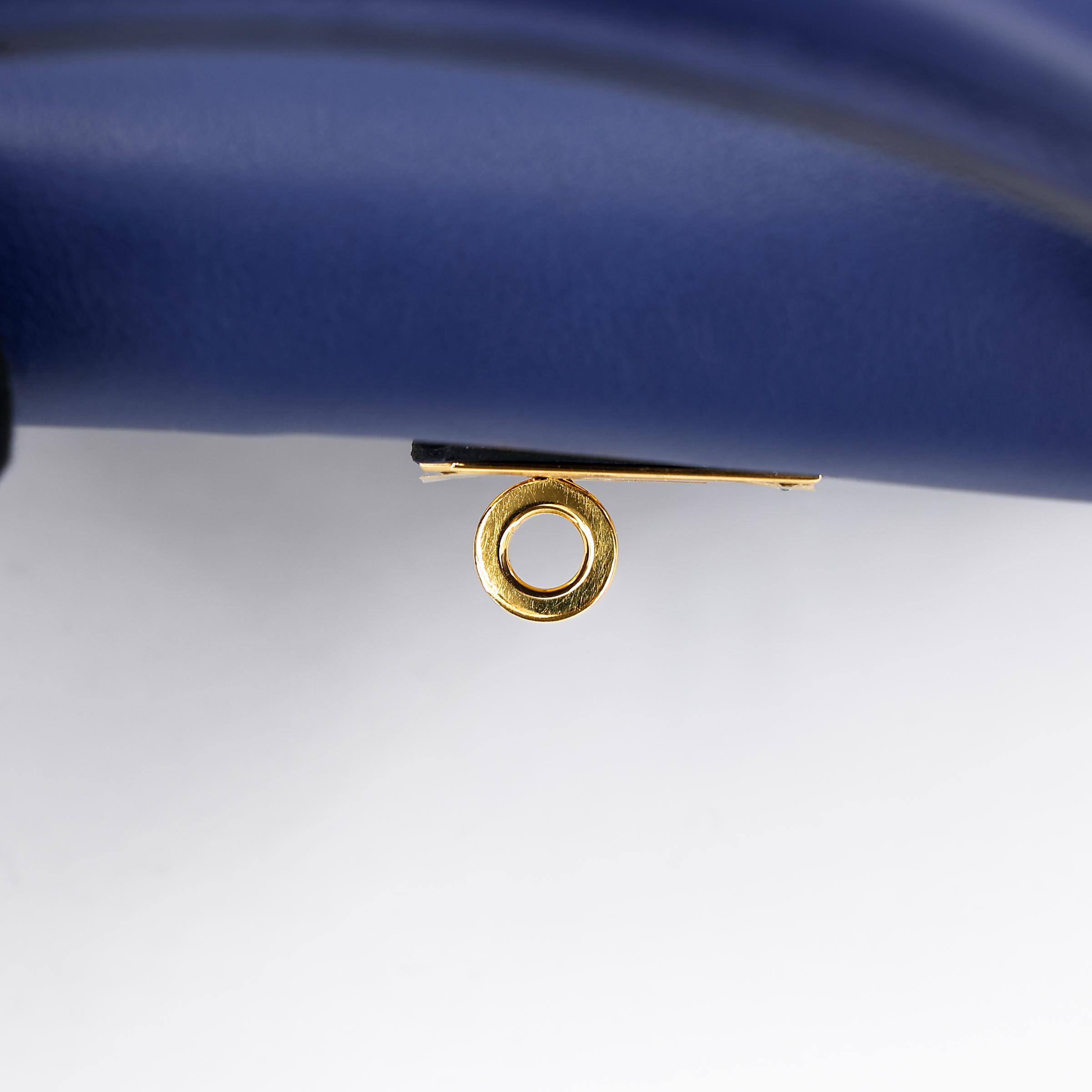 Very Good ( Rank A) HERMÈS Kelly 25 Bleu Saphir (73) Swift Gold hardware T (2015) - 18