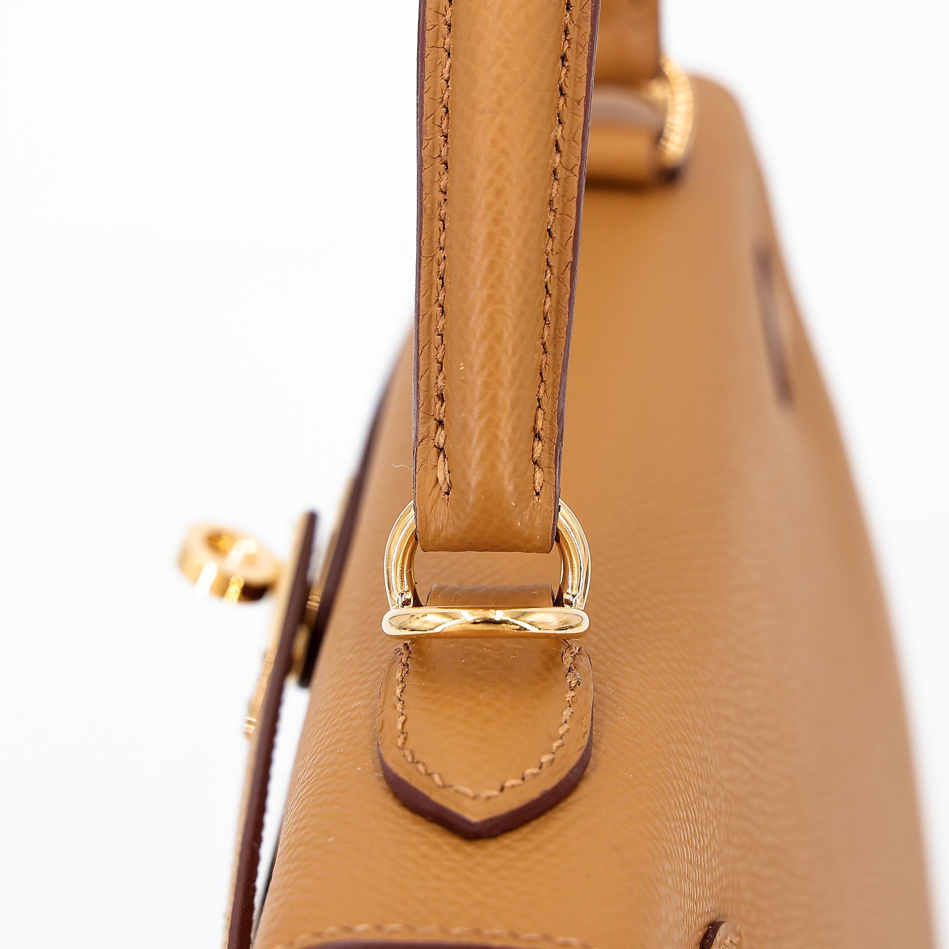 Excellent ( Rank SA ) HERMÈS Kelly 25 Sellier Sesame (2S) Epsom Gold hardware B (2023) - 12