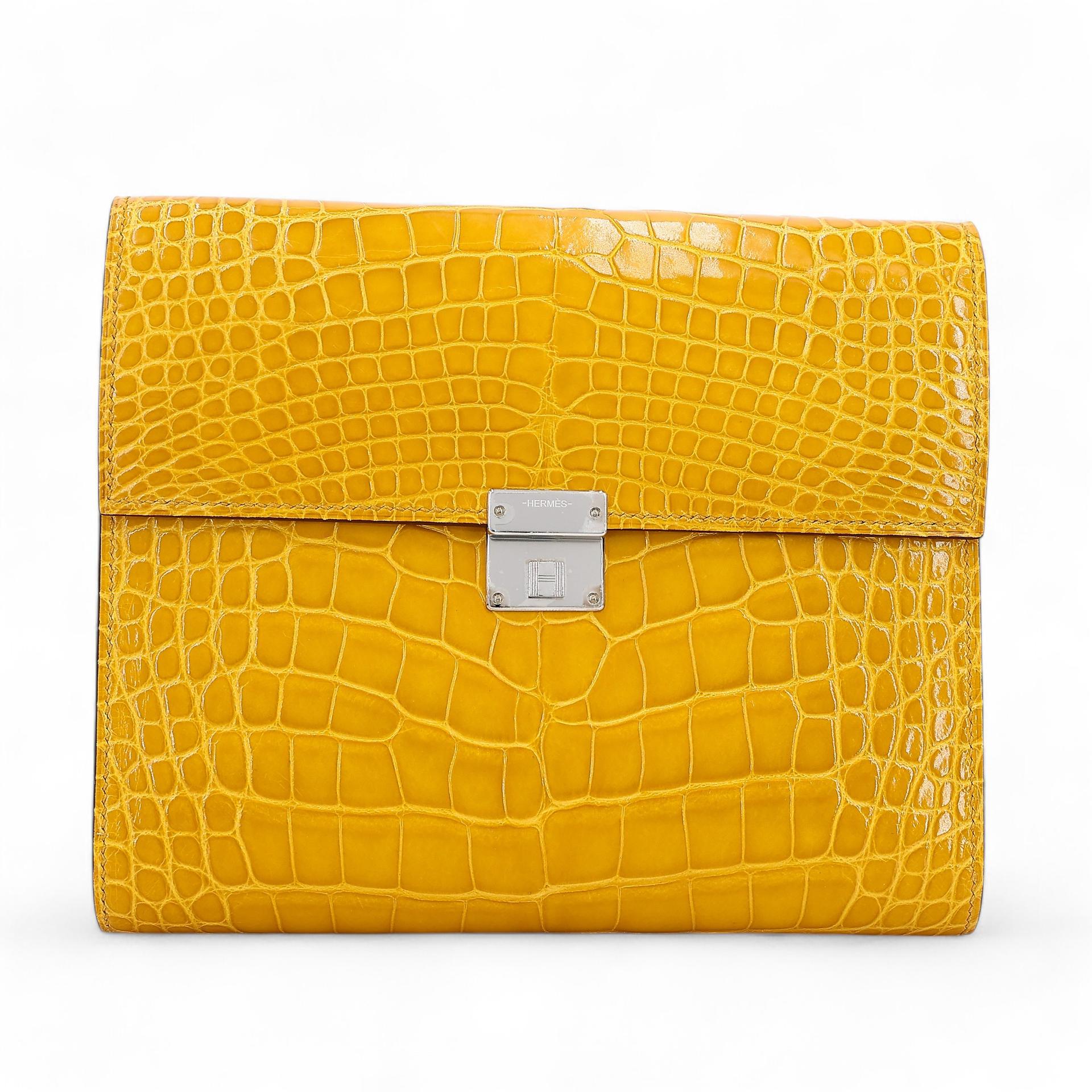 Excellent ( Rank SA ) HERMÈS Clic 16 Jaune Ambre (9D) Alligator Palladium hardware Z (2021) - 1