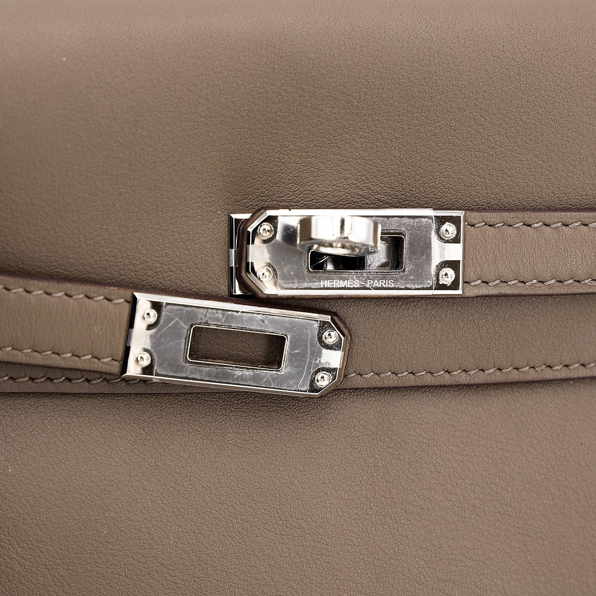 Very Good ( Rank A) HERMÈS Kelly Moove Etoupe (18) Swift Palladium hardware B (2023) - 13