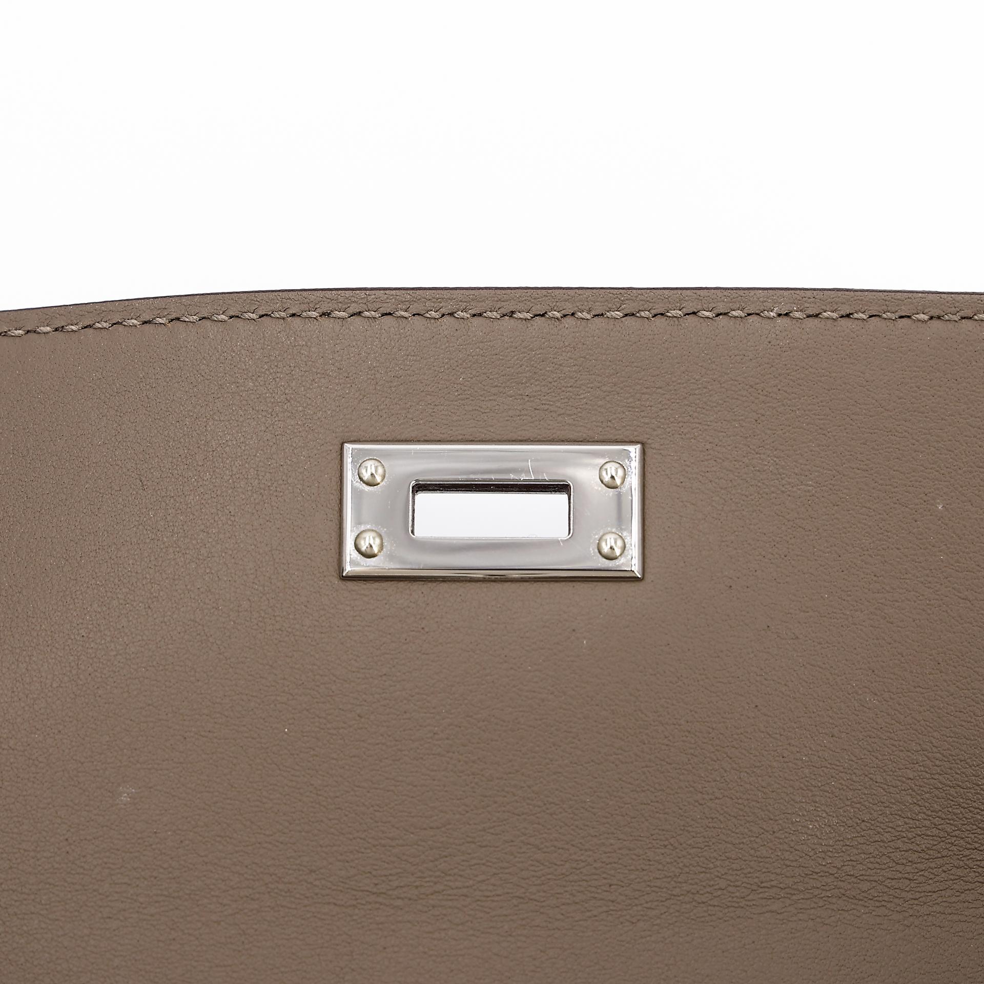 Very Good ( Rank A) HERMÈS Kelly Moove Etoupe (18) Swift Palladium hardware B (2023) - 16