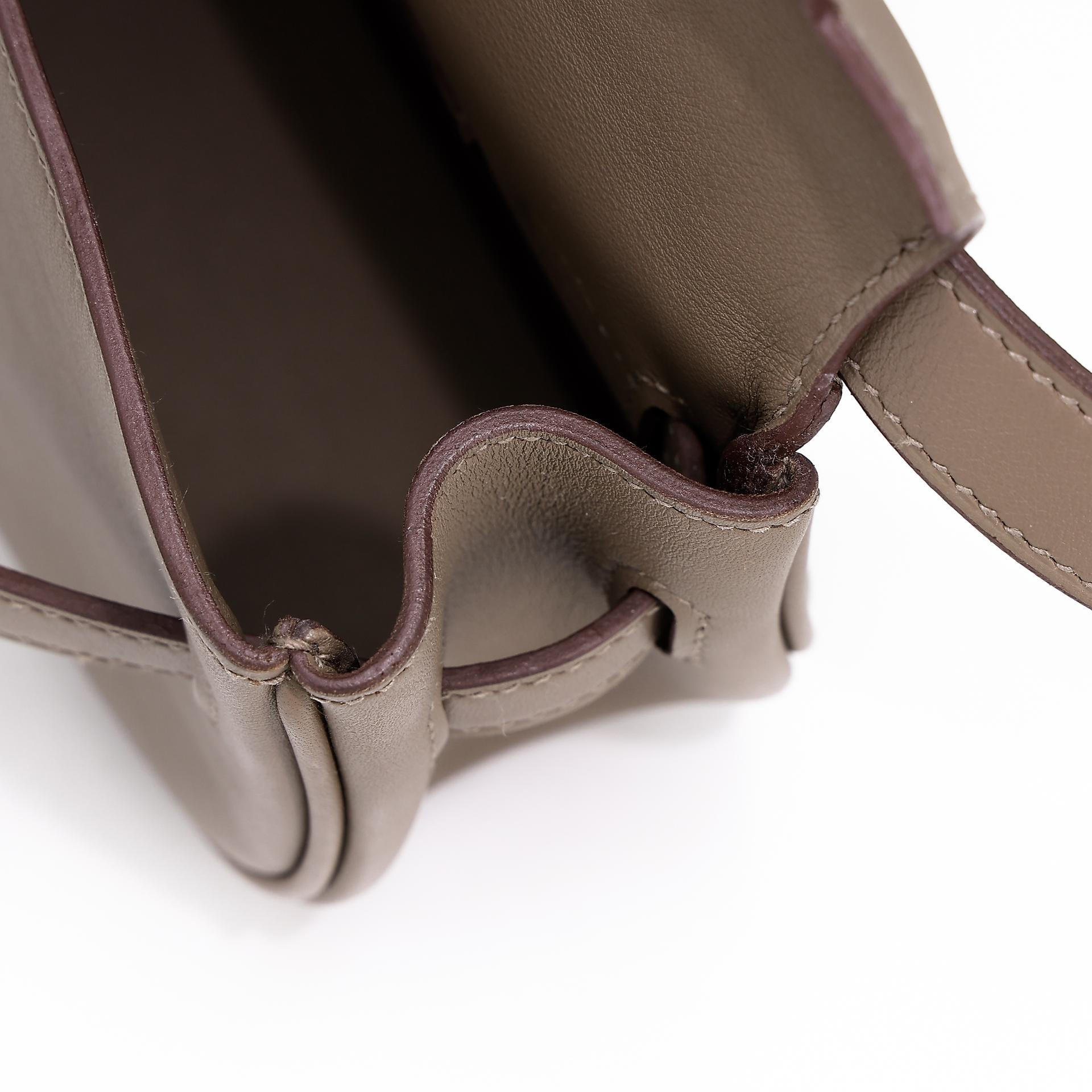Very Good ( Rank A) HERMÈS Kelly Moove Etoupe (18) Swift Palladium hardware B (2023) - 21