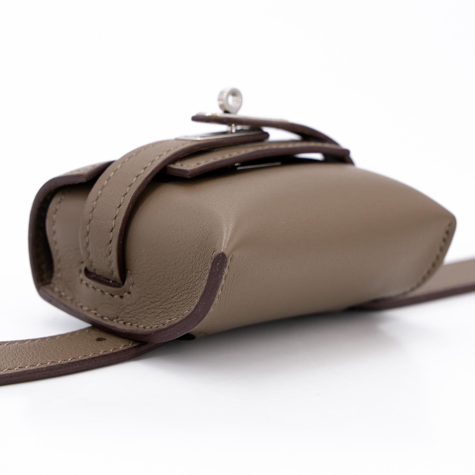 Very Good ( Rank A) HERMÈS Kelly Moove Etoupe (18) Swift Palladium hardware B (2023) - 26