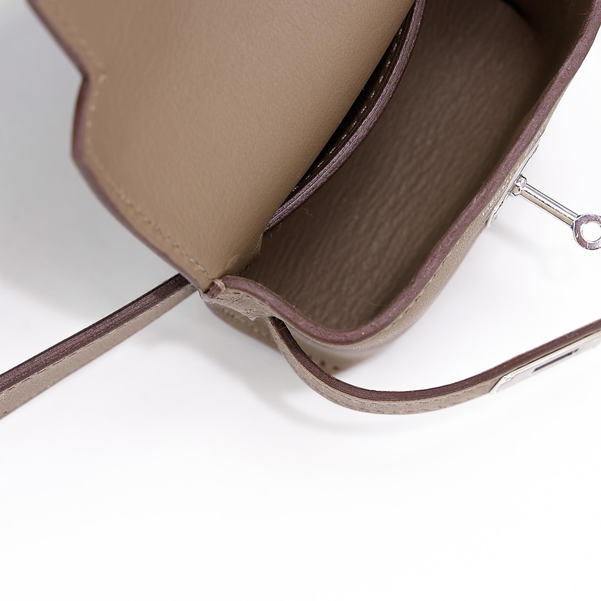 Very Good ( Rank A) HERMÈS Kelly Moove Etoupe (18) Swift Palladium hardware B (2023) - 35