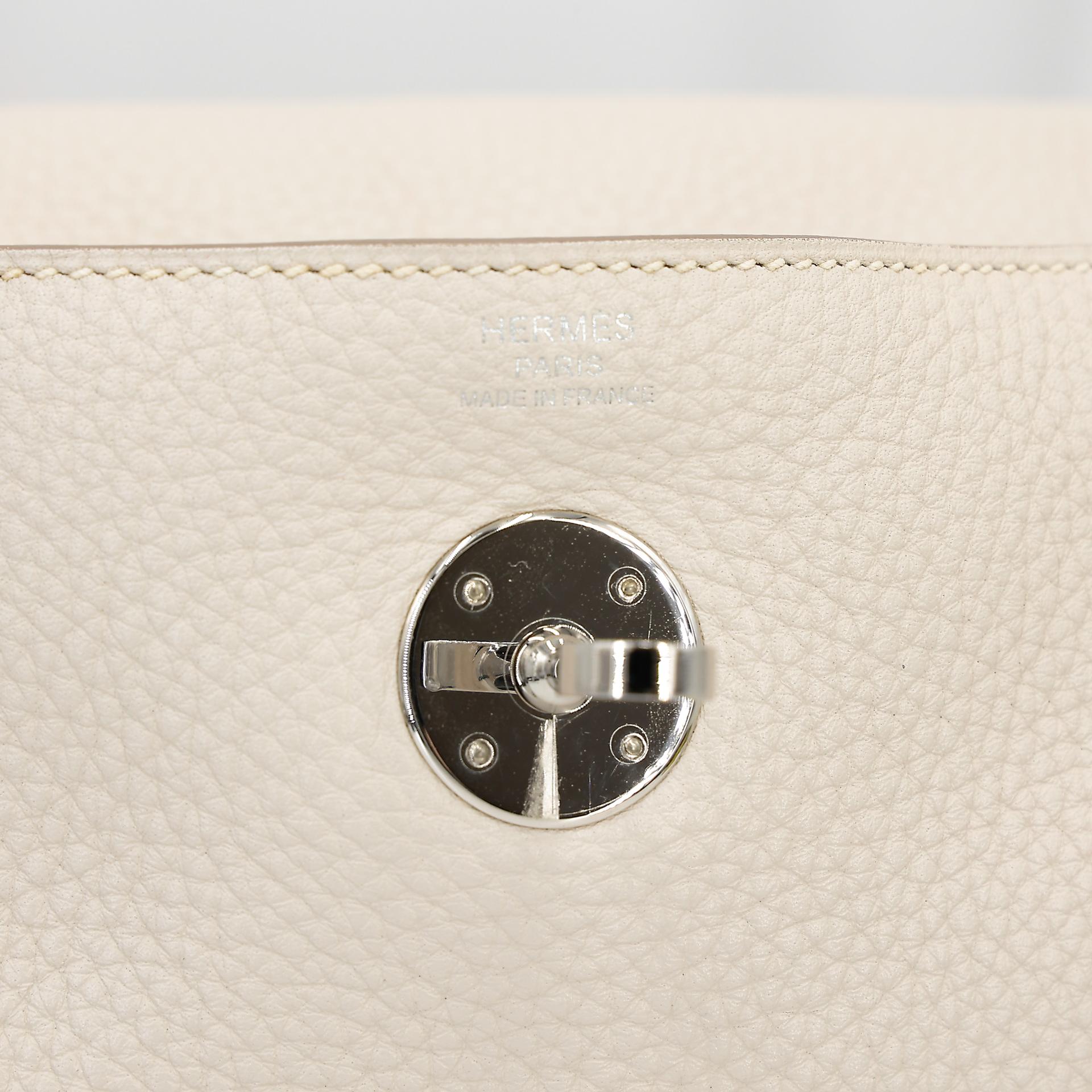 Very Good ( Rank A) HERMÈS Lindy 26 Craie (10) Clemence Palladium hardware X (2016) - 14
