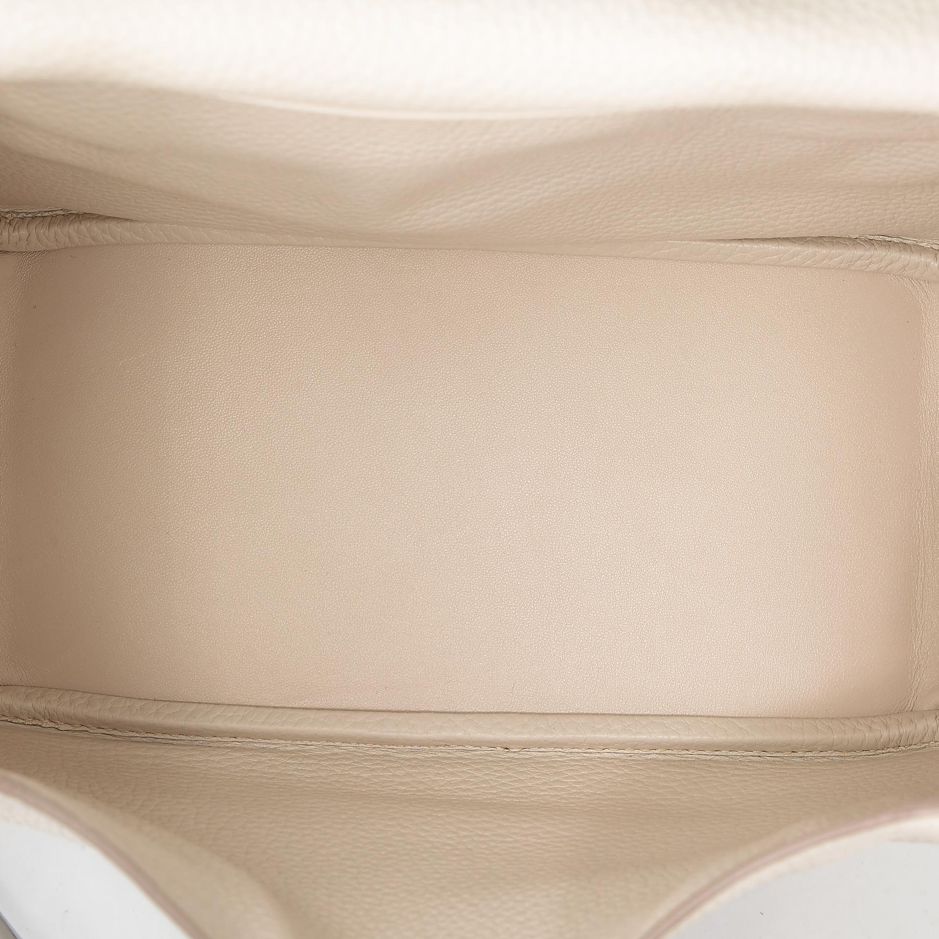 Very Good ( Rank A) HERMÈS Lindy 26 Craie (10) Clemence Palladium hardware X (2016) - 19