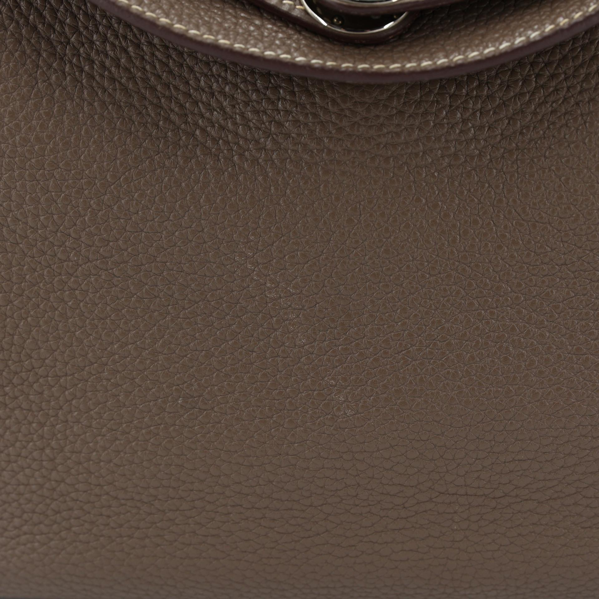 Good ( Rank AB) HERMÈS Lindy 30 Etoupe (18) Clemence Palladium hardware Square Q (2013) - 13