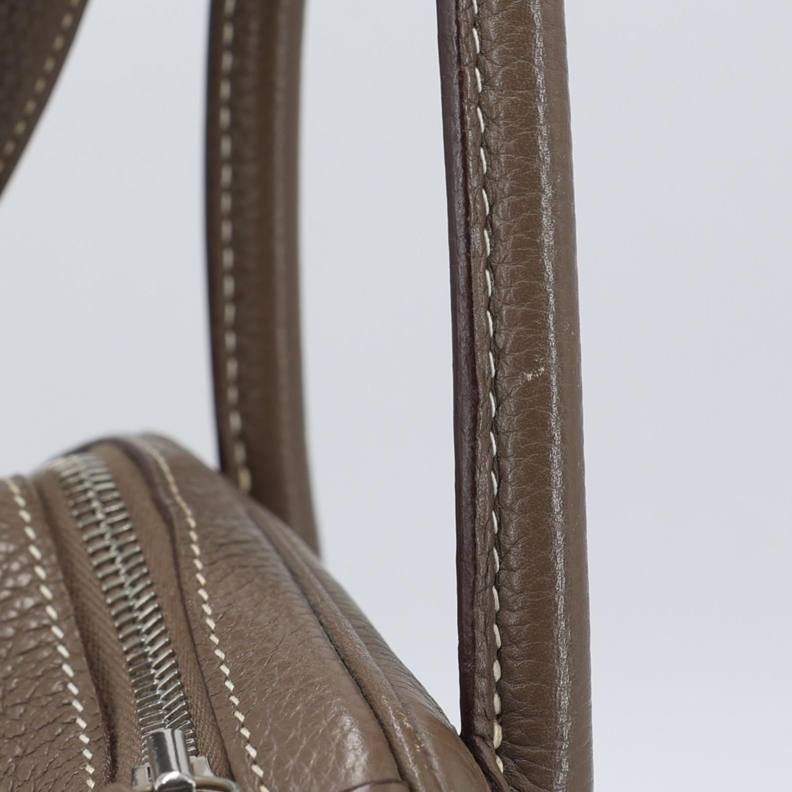 Good ( Rank AB) HERMÈS Lindy 30 Etoupe (18) Clemence Palladium hardware Square Q (2013) - 15
