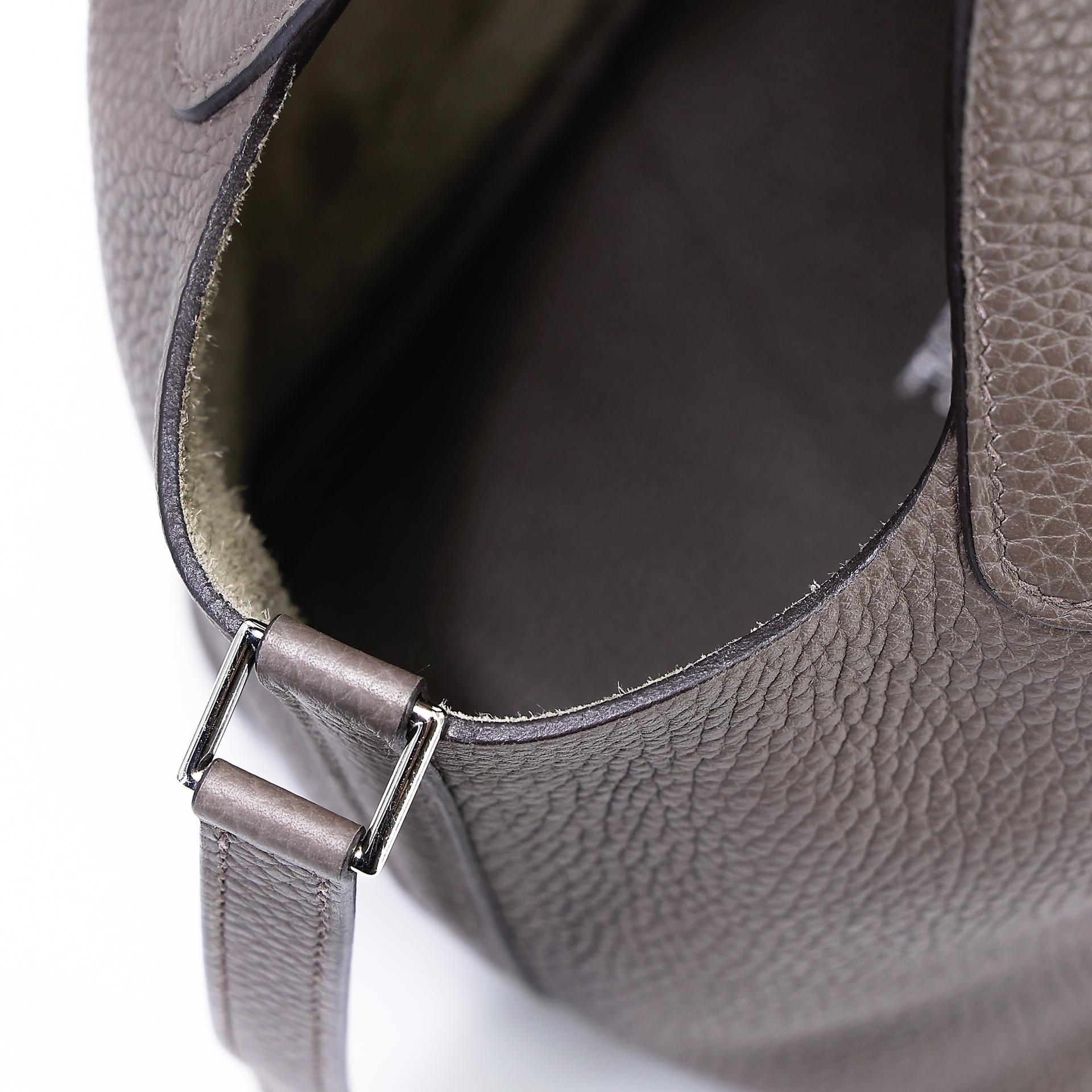 Very Good ( Rank A) HERMÈS Picotin Lock PM Etain (8F) Clemence Palladium hardware Y (2020) - 18