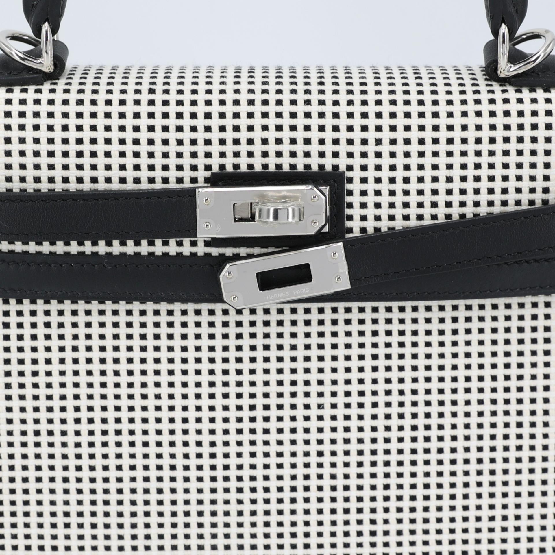 Unused ( Rank NS ) HERMÈS Limited Edition Kelly 25 Quadrille Sellier Ecru Black (89) White (01) Toile Quadrille Swift Palladium hardware U (2022) - 8