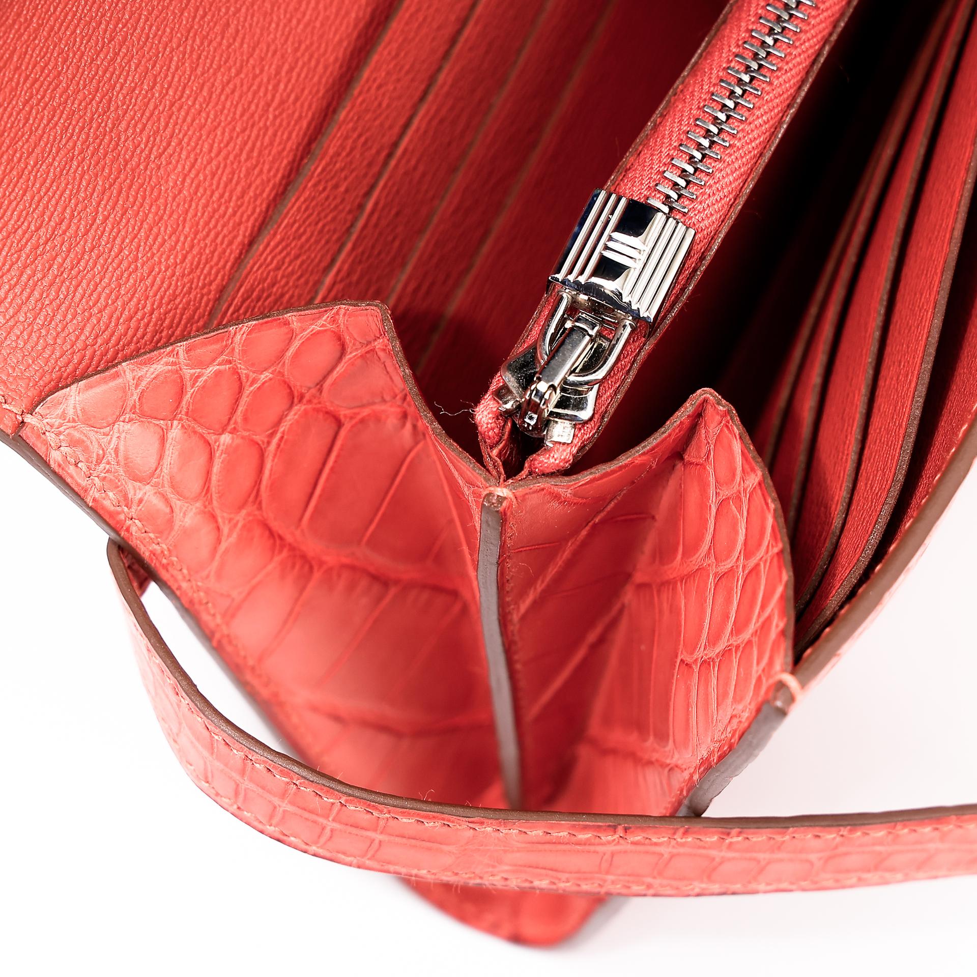 Unused ( Rank NS ) HERMÈS Kelly Wallet Sanguine (9M) Matte Alligator Palladium hardware Square O (2011) - 15