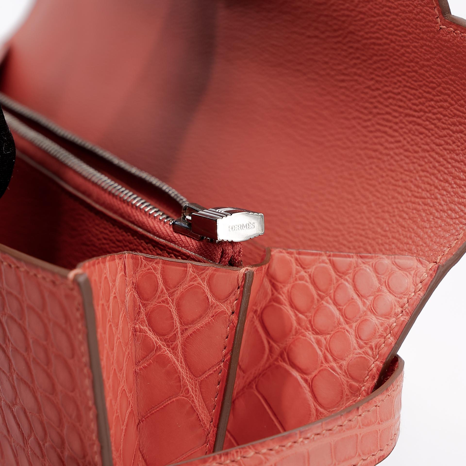 Unused ( Rank NS ) HERMÈS Kelly Wallet Sanguine (9M) Matte Alligator Palladium hardware Square O (2011) - 16