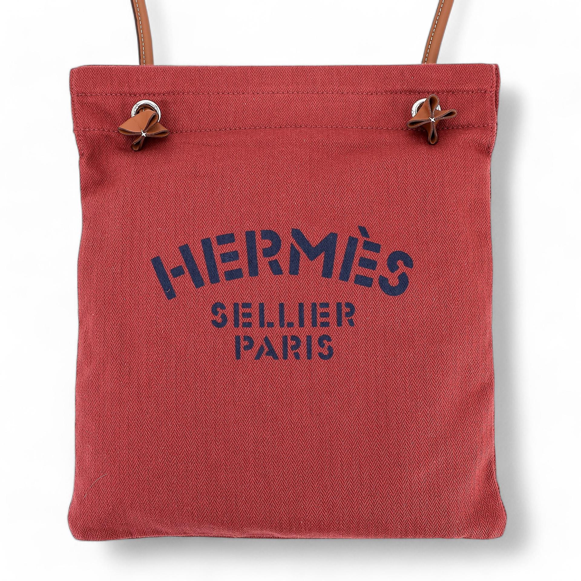 Aline Grooming bag Gold (37) Rouge H (55)