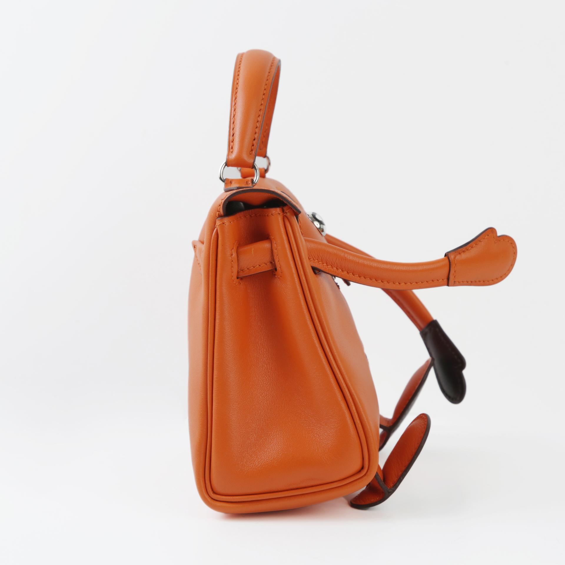 Very Good ( Rank A) HERMÈS Limited Edition Kelly Doll Orange (93) Veau Gulliver Palladium hardware Square D (2000) - 4