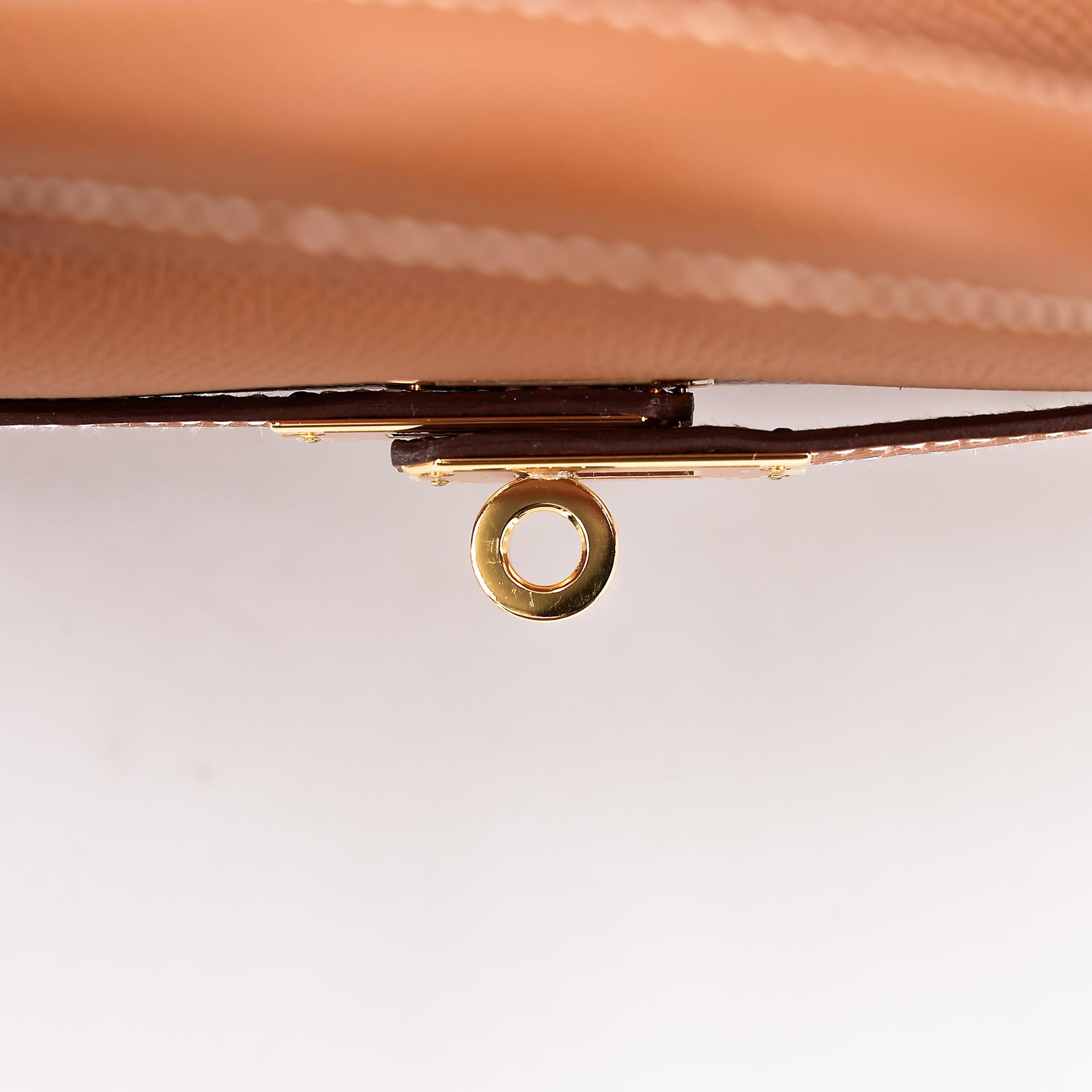 Brand New ( Rank N ) HERMÈS Kelly 25 Sellier Gold (37) Epsom Gold hardware W (2024) - 9