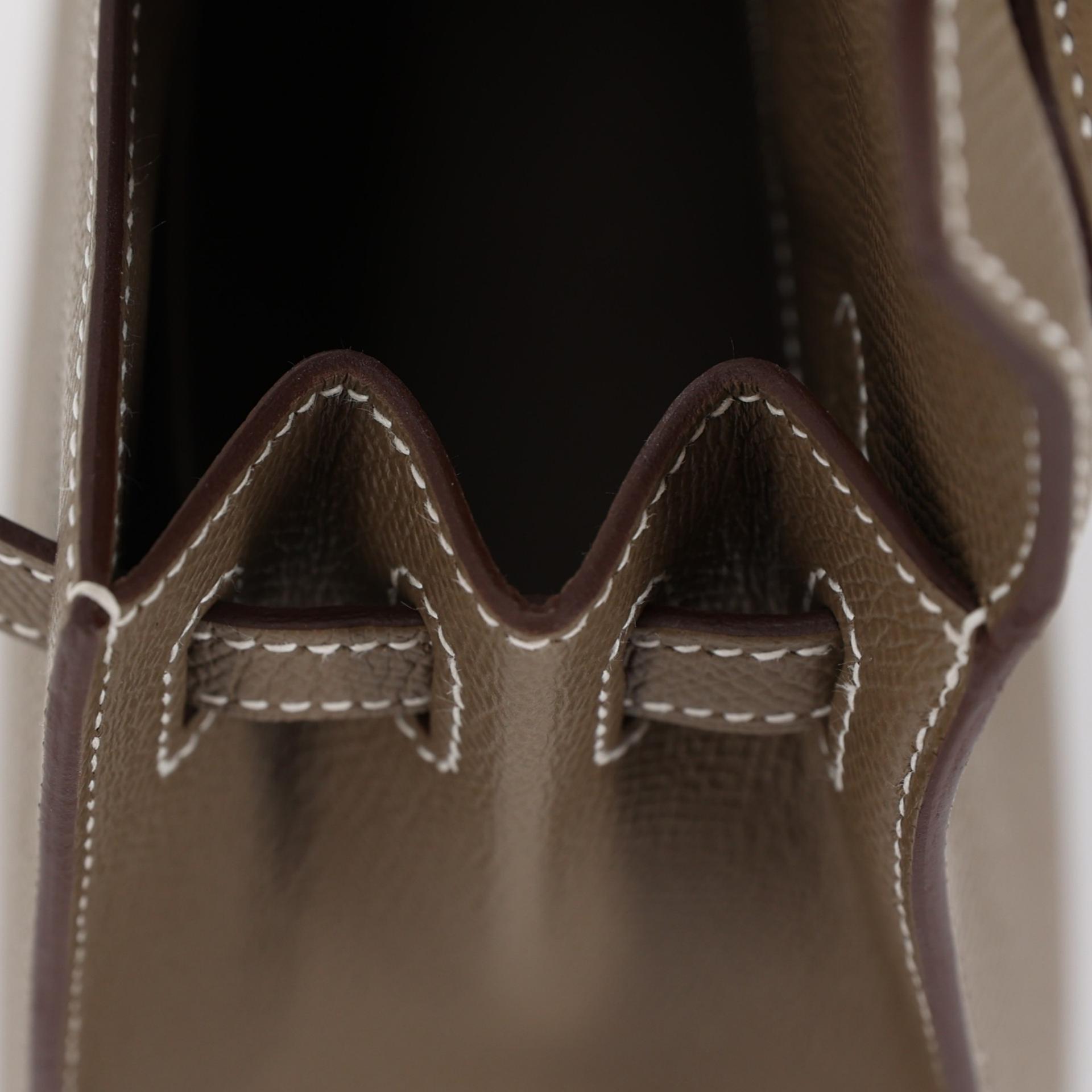 Brand New ( Rank N ) HERMÈS Kelly 25 Sellier Etoupe (18) Epsom Gold hardware W (2024) - 12