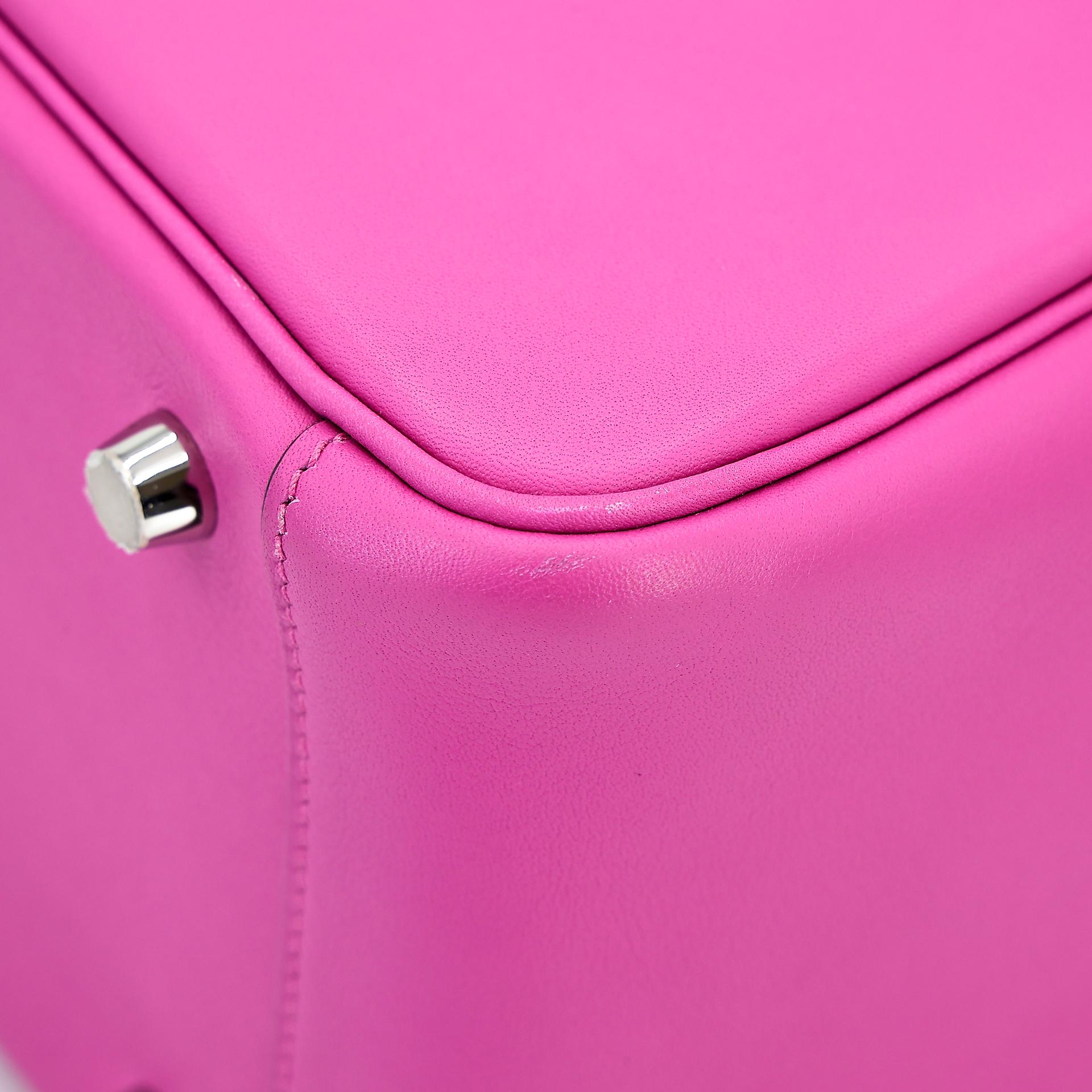 Very Good ( Rank A) HERMÈS Lindy 26 Magnolia (9I) Swift Palladium hardware C (2018) - 13