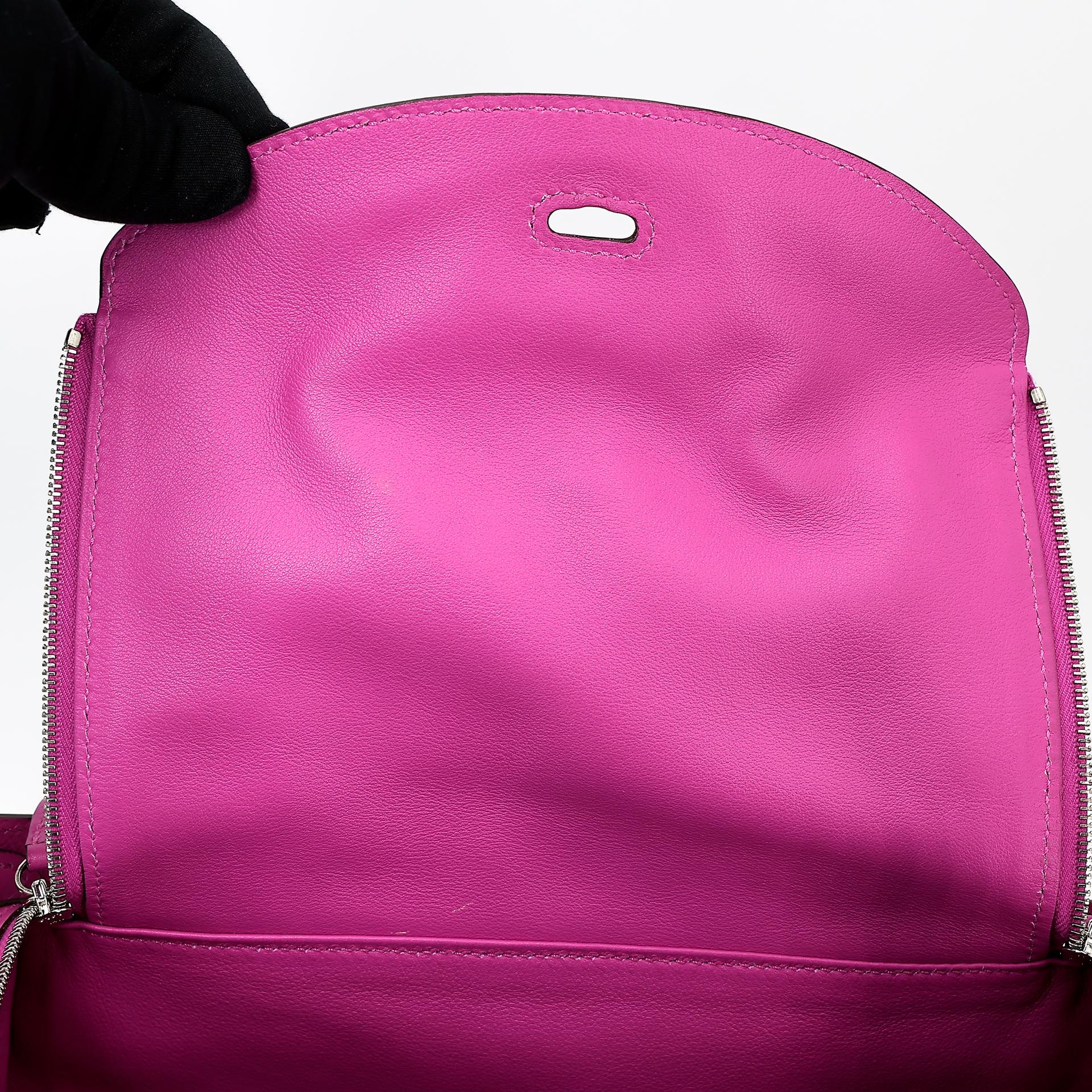 Very Good ( Rank A) HERMÈS Lindy 26 Magnolia (9I) Swift Palladium hardware C (2018) - 27