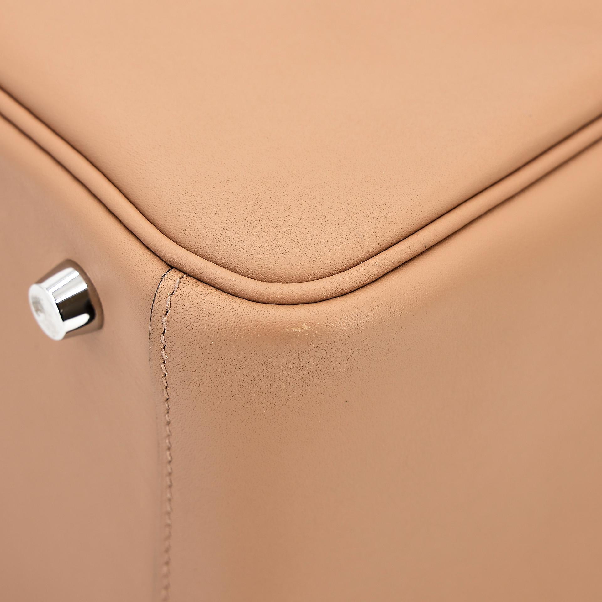 Very Good ( Rank A) HERMÈS Lindy 26 Verso Chai (0M) Mauve Sylvestre (X9) Swift Palladium hardware U (2022) - 8