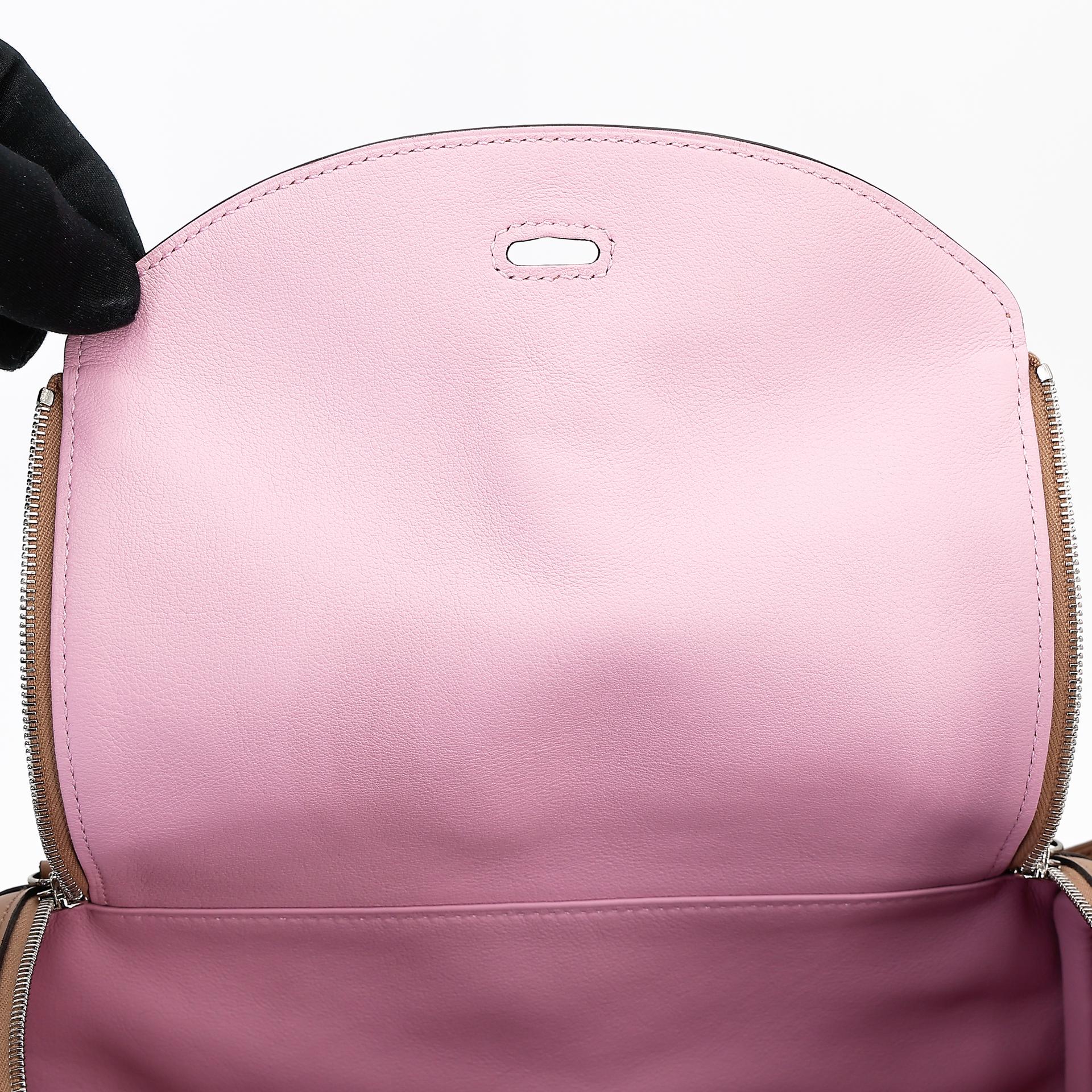 Very Good ( Rank A) HERMÈS Lindy 26 Verso Chai (0M) Mauve Sylvestre (X9) Swift Palladium hardware U (2022) - 17
