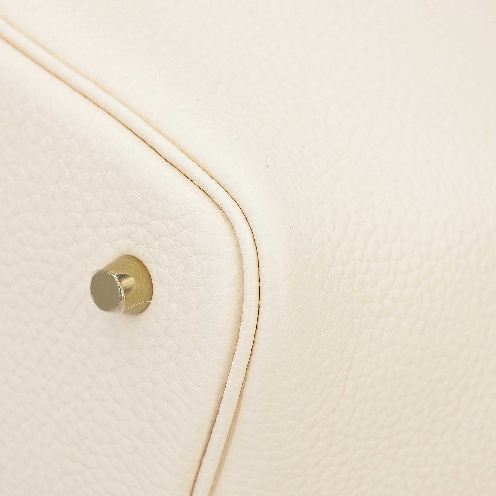 Excellent ( Rank SA ) HERMÈS Picotin Lock MM Nata (I2) Clemence Gold hardware B (2023) - 9
