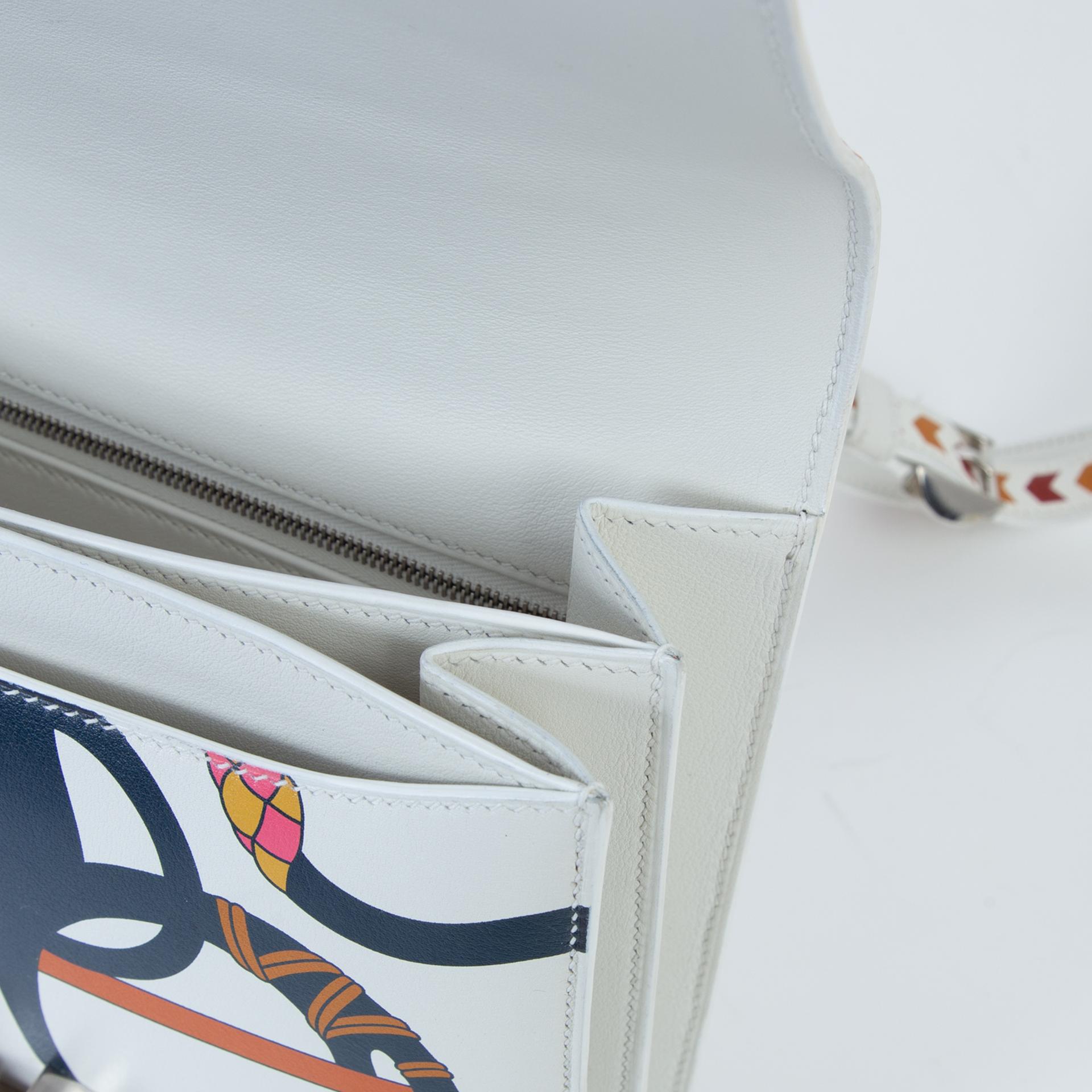 Very Good ( Rank A)  HERMÈS  2002-20 White Evercolor Palladium hardware Y (2020) - 12