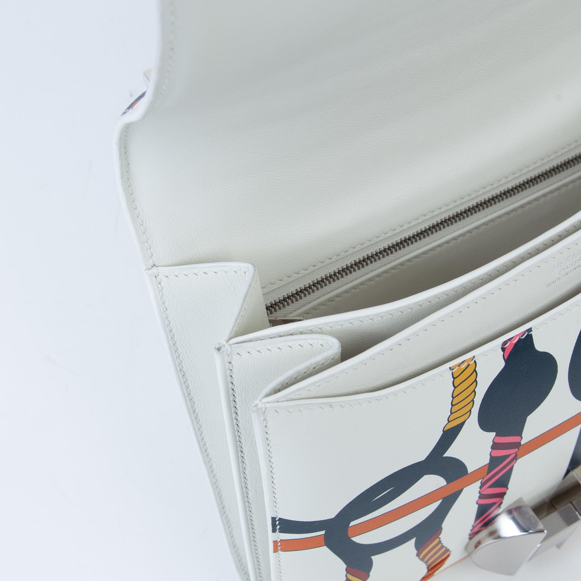 Very Good ( Rank A)  HERMÈS  2002-20 White Evercolor Palladium hardware Y (2020) - 13