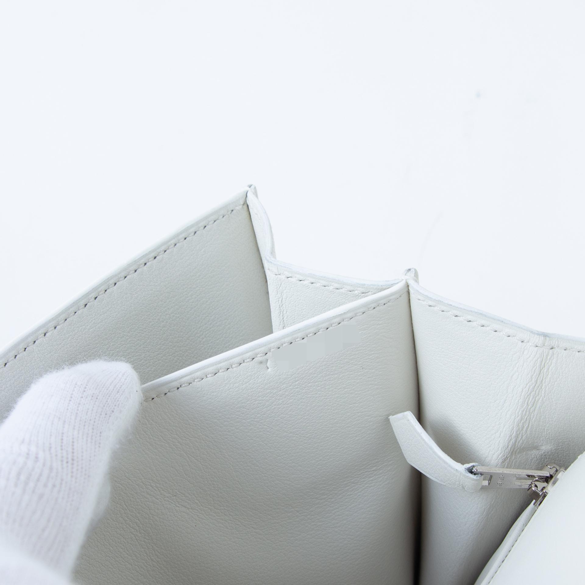 Very Good ( Rank A)  HERMÈS  2002-20 White Evercolor Palladium hardware Y (2020) - 14