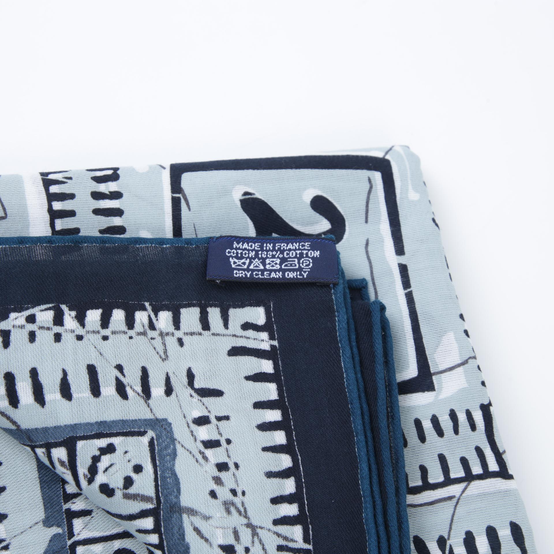 Excellent ( Rank SA ) HERMÈS Carre 70 scarf Gray Blue Cotton None None - 4