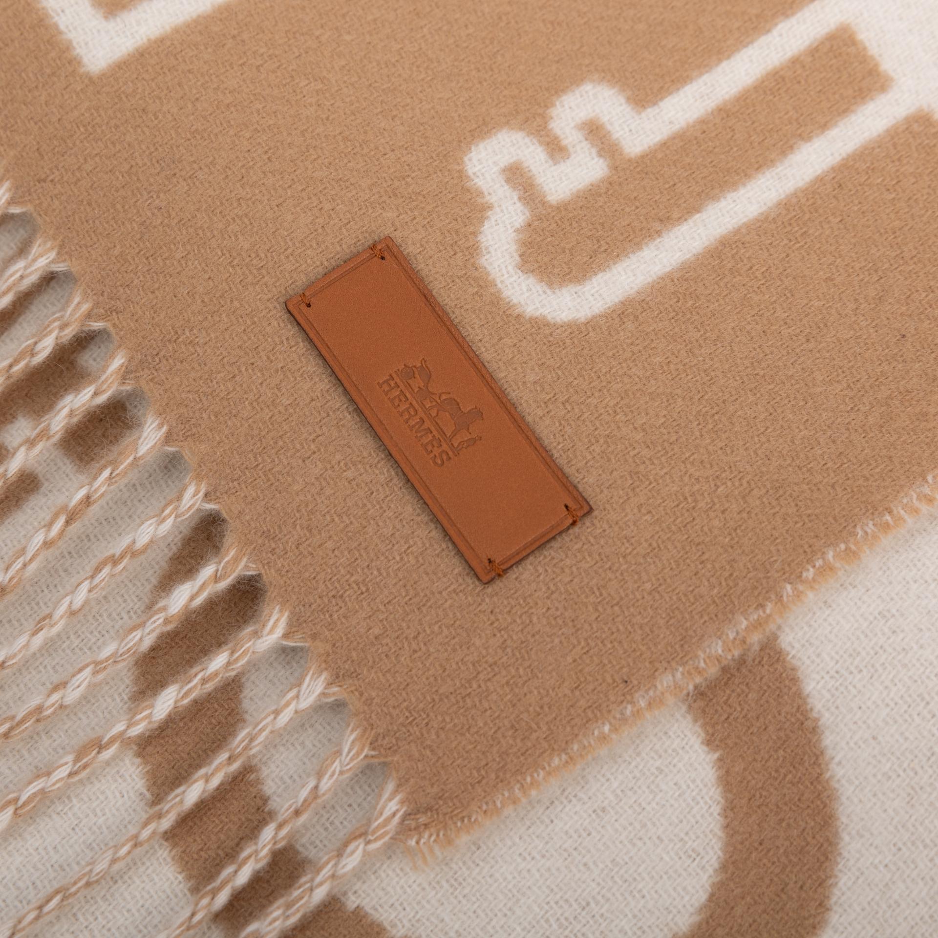 Brand New ( Rank N )  HERMÈS  Other Beige Cashmere None None - 3