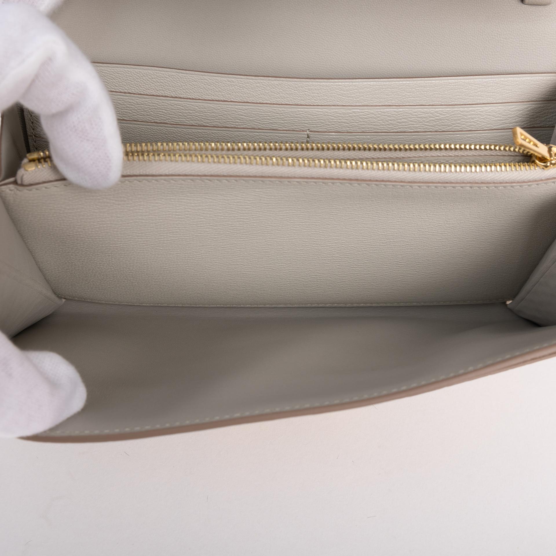 Unused ( Rank NS )  HERMÈS  Constance To Go Beton (8L) Matte Alligator Gold hardware U (2022) - 6