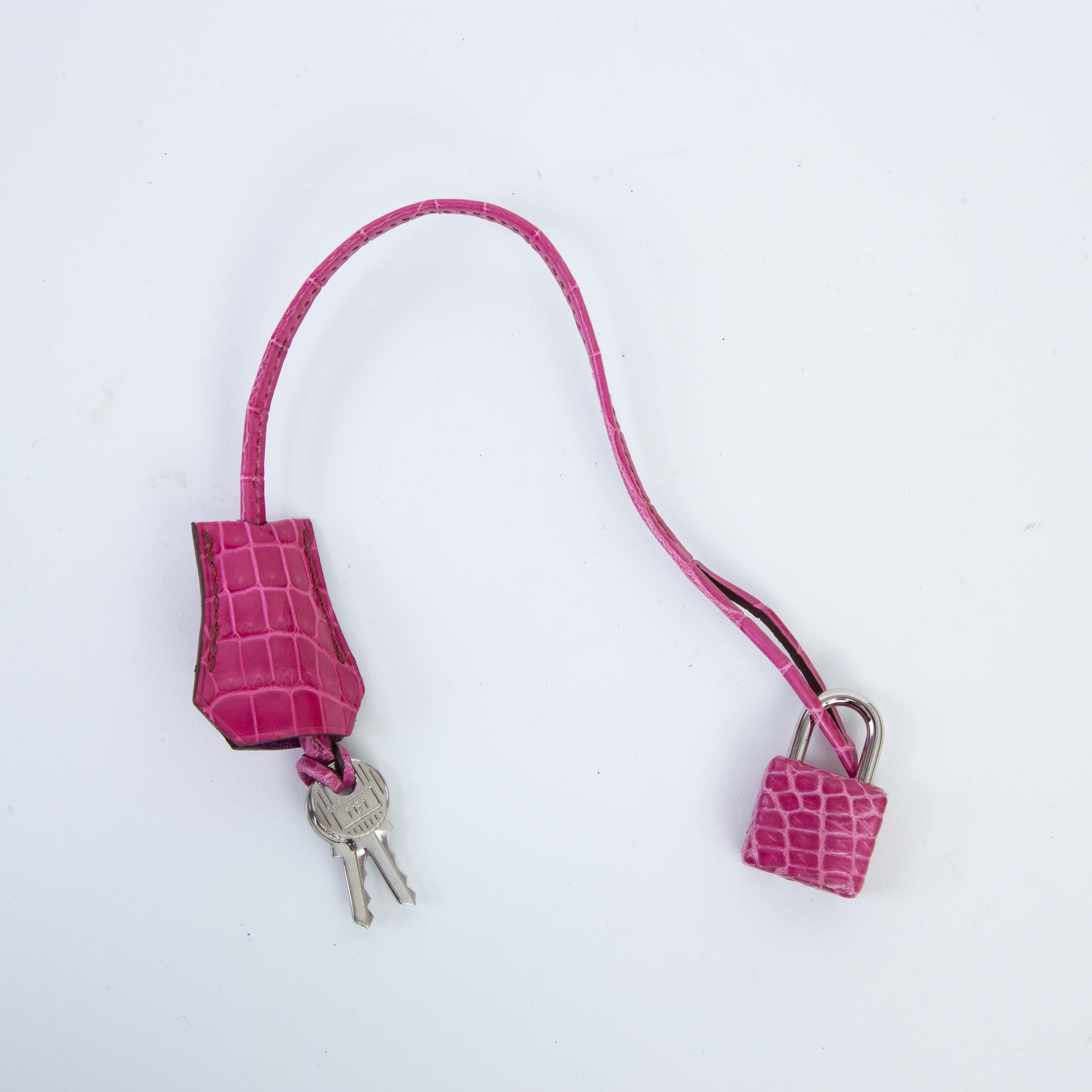 Very Good ( Rank A) HERMÈS Birkin 35 Fuchsia (5J) Violine (5C) Shiny Porosus Crocodile Palladium hardware Square R (2014) - 14