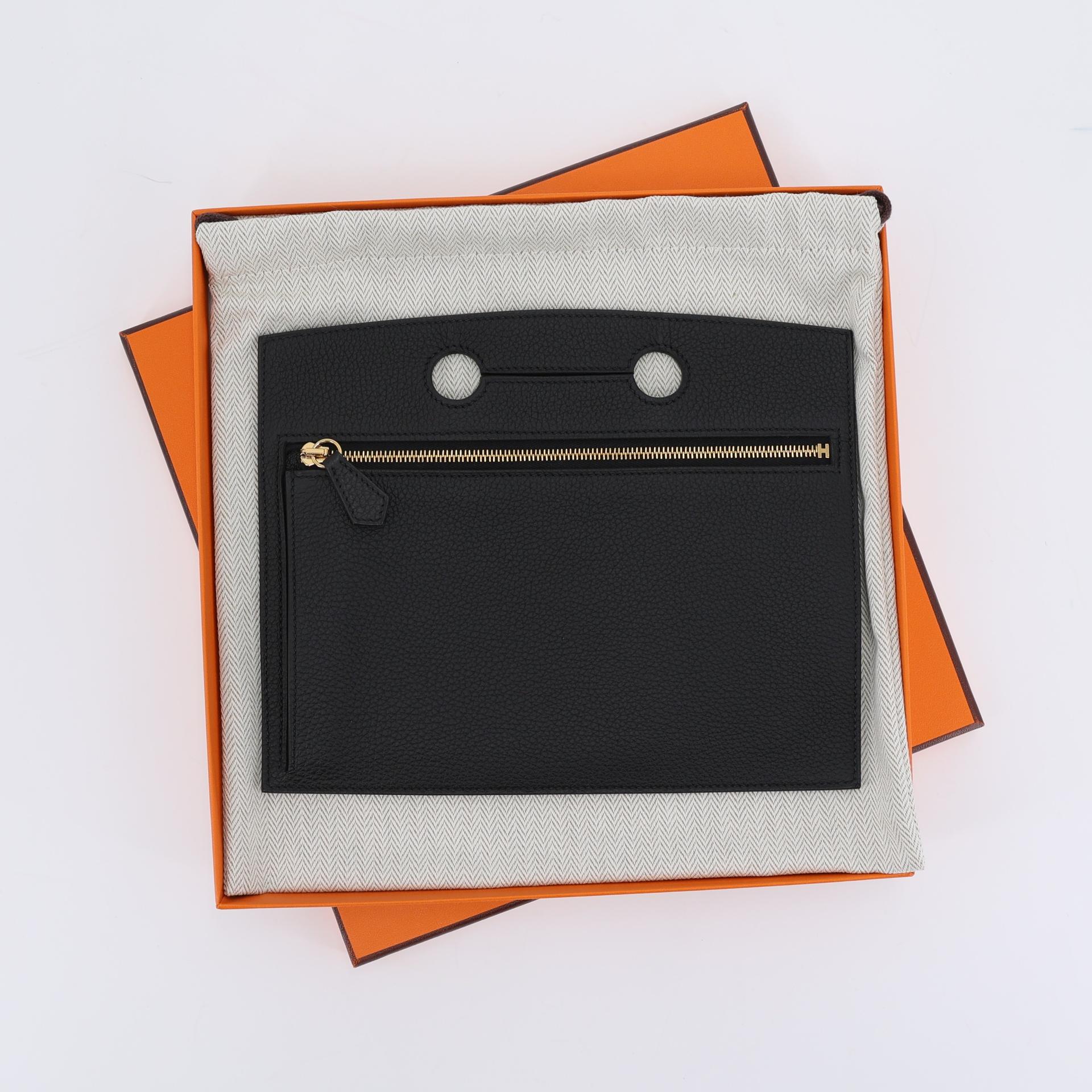 Excellent ( Rank SA ) HERMÈS Pochette BackPocket 25 Black (89) Togo Gold hardware Z (2021) - 12