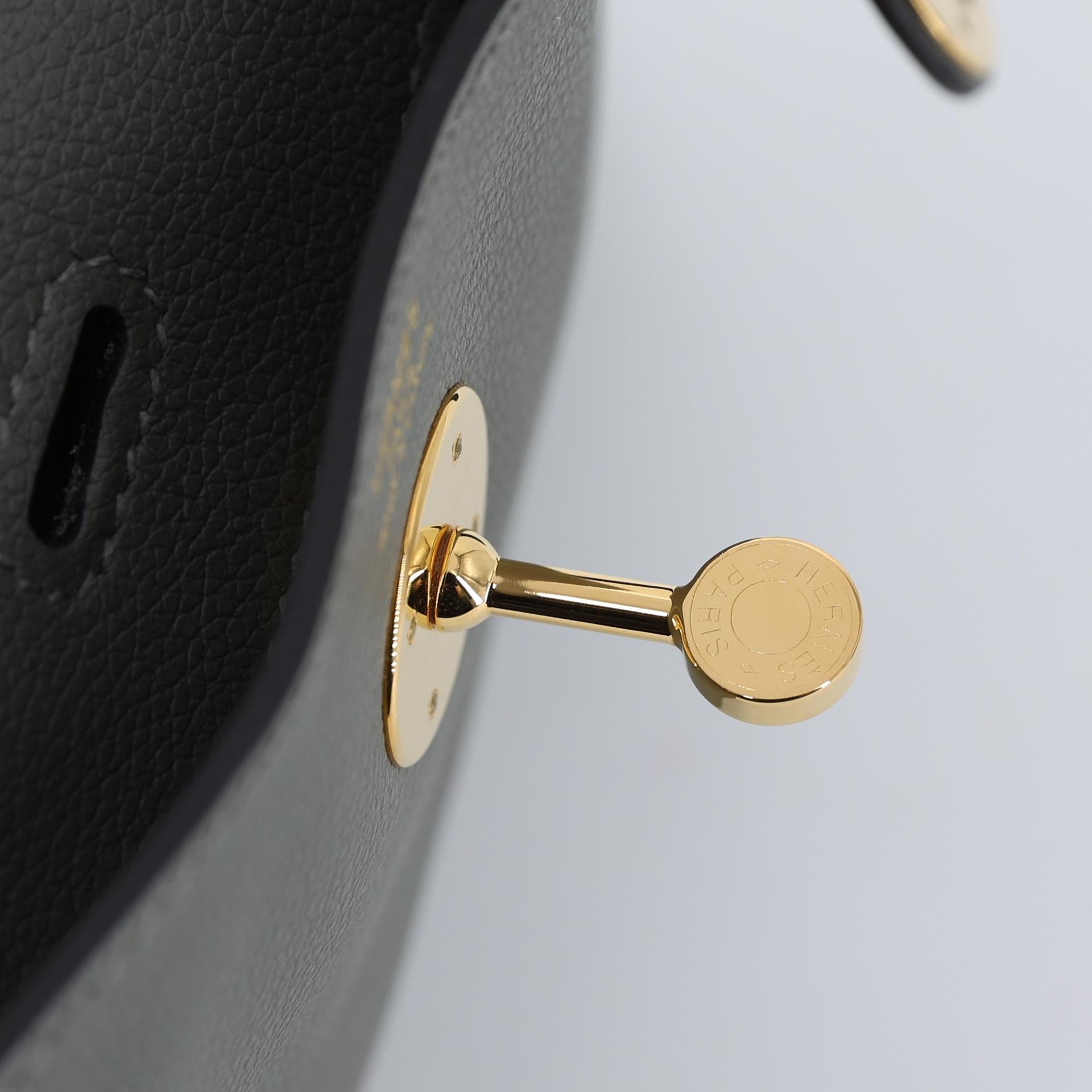 Excellent ( Rank SA ) HERMÈS Lindy 26 Gris Meyer (0L) Evercolor Gold hardware B (2023) - 10