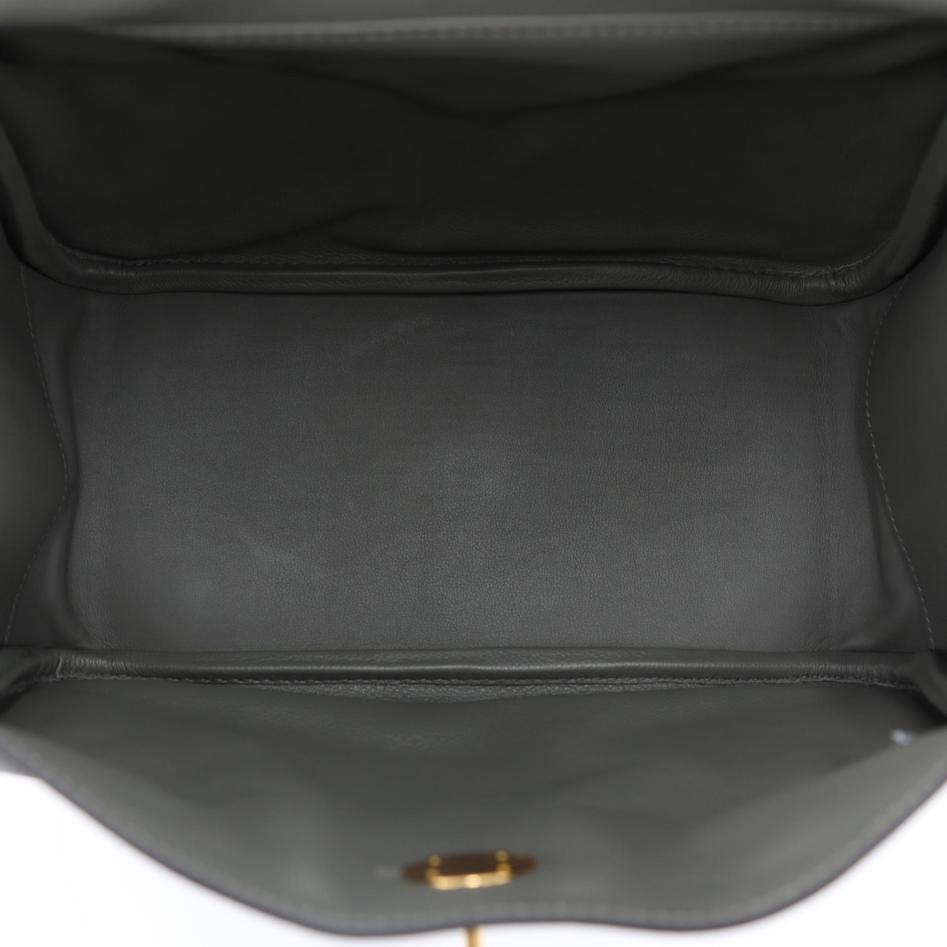 Excellent ( Rank SA ) HERMÈS Lindy 26 Gris Meyer (0L) Evercolor Gold hardware B (2023) - 11