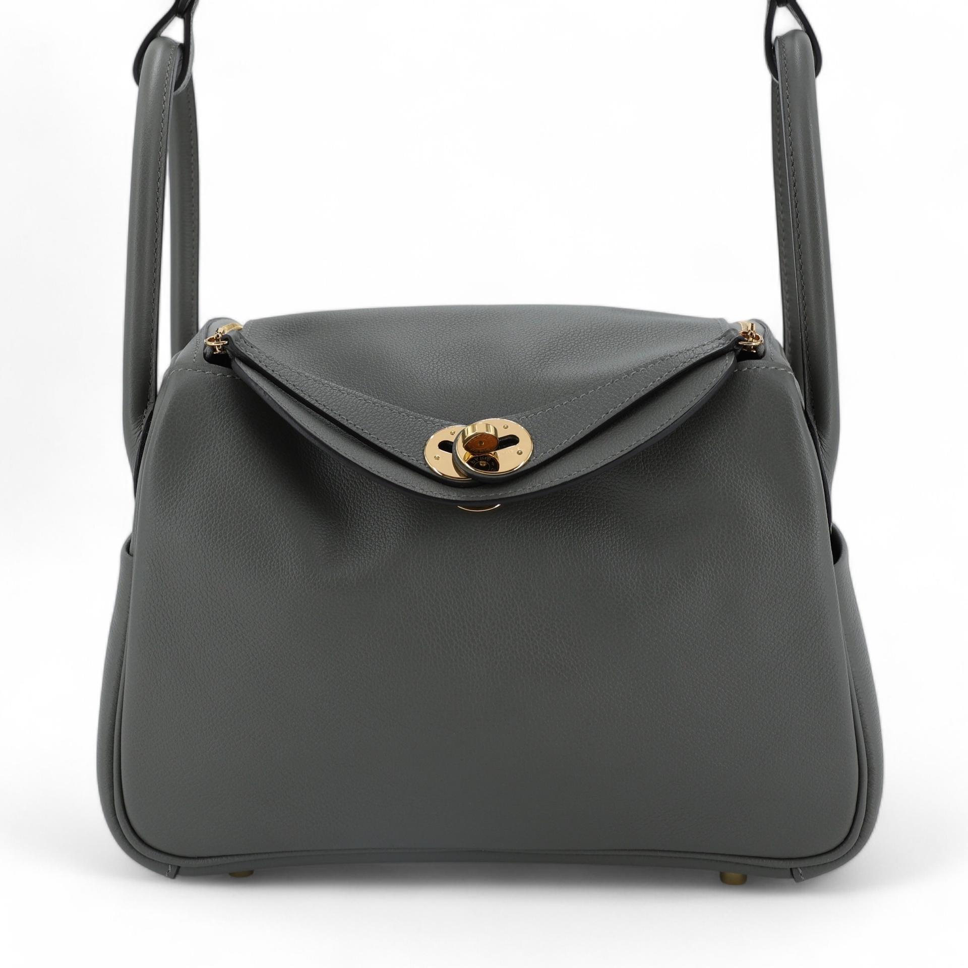 Excellent ( Rank SA ) HERMÈS Lindy 26 Gris Meyer (0L) Evercolor Gold hardware B (2023) - 1