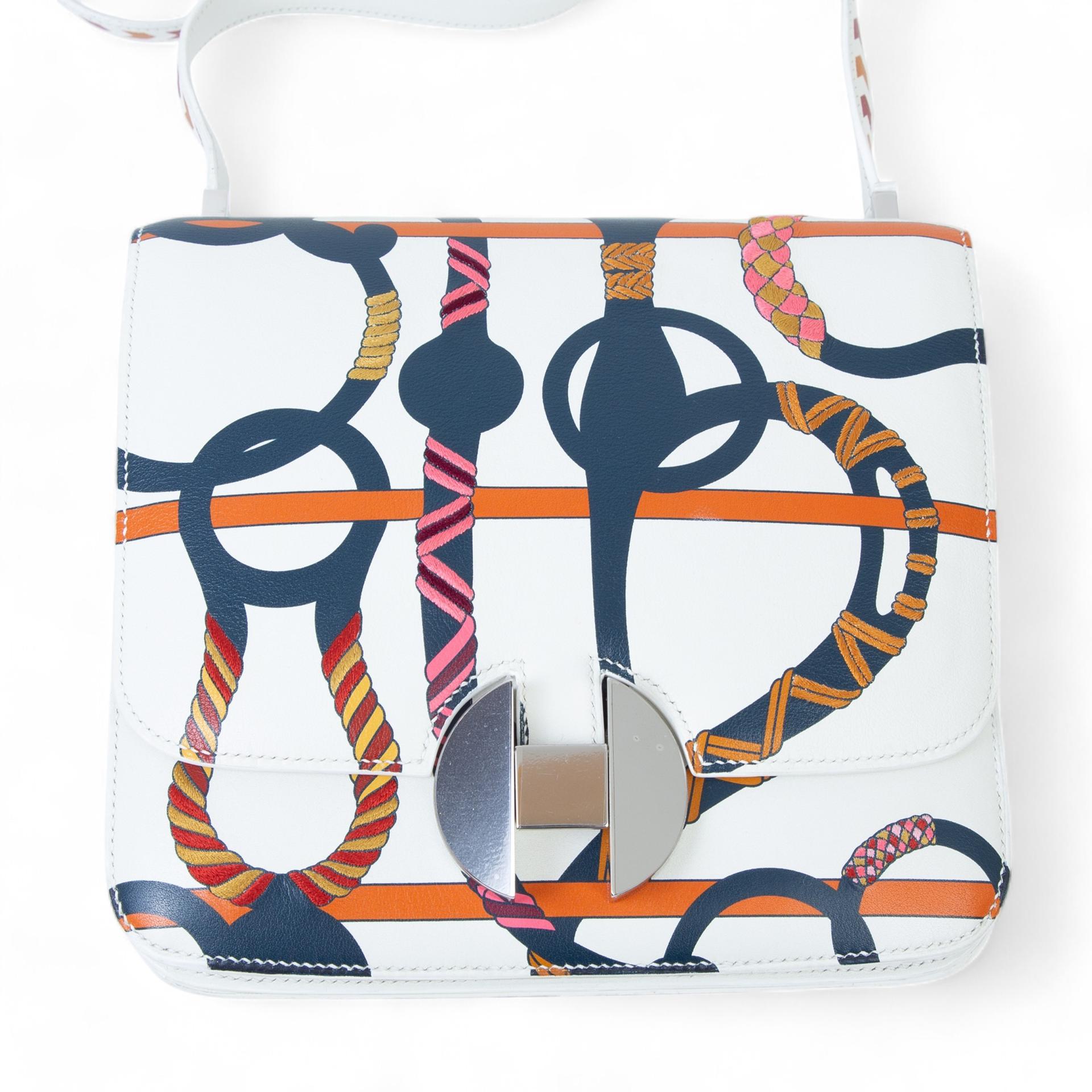 Very Good ( Rank A)  HERMÈS  2002-20 White Evercolor Palladium hardware Y (2020) - 1