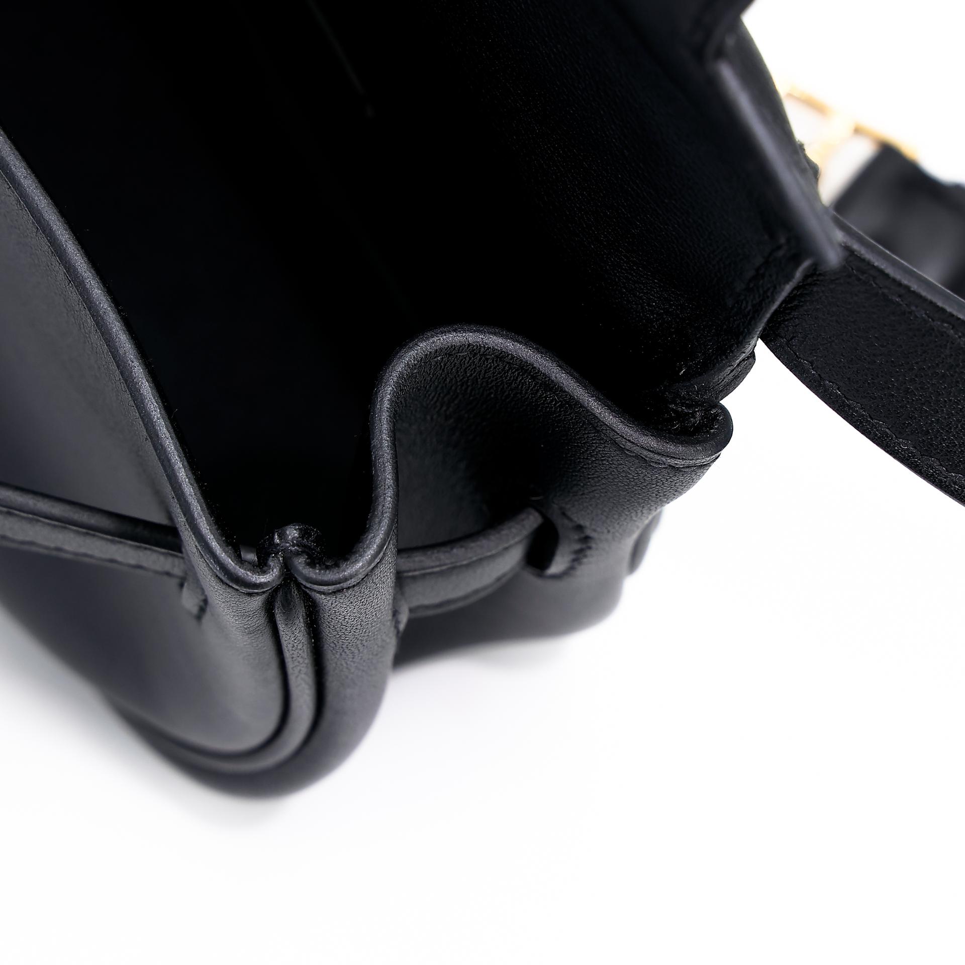 Excellent ( Rank SA ) HERMÈS Kelly Moove Black (89) Swift Gold hardware B (2023) - 17