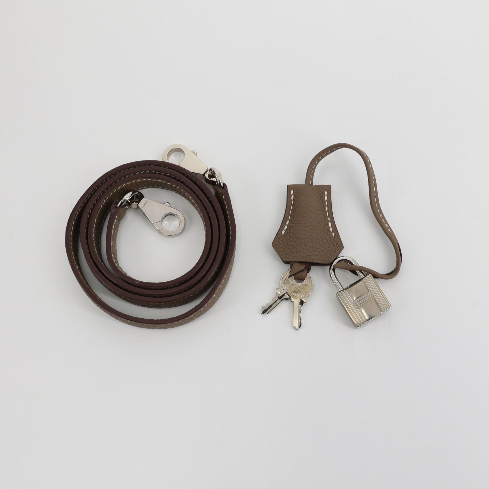 Excellent ( Rank SA ) HERMÈS Kelly 28 Etoupe (18) Togo Palladium hardware Y (2020) - 16
