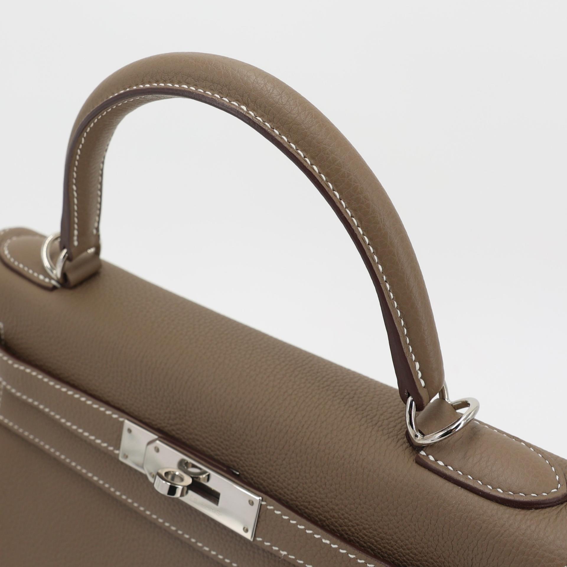 Excellent ( Rank SA ) HERMÈS Kelly 28 Etoupe (18) Togo Palladium hardware Y (2020) - 3