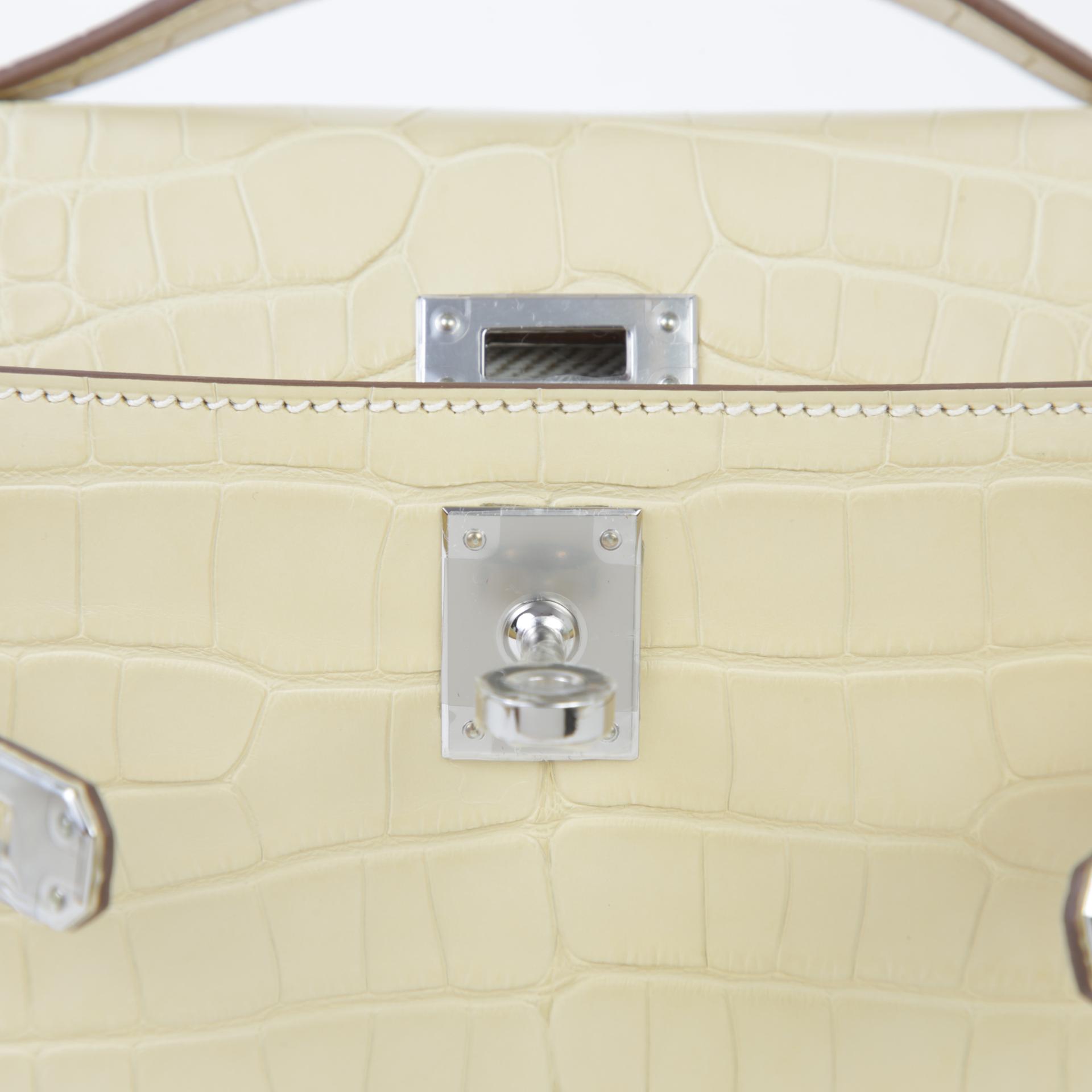 全新 HERMÈS 爱马仕 Kelly Pochette Y1 香草色 Vanille □ 短吻鳄 雾面 银扣 W刻 2024年 - 9