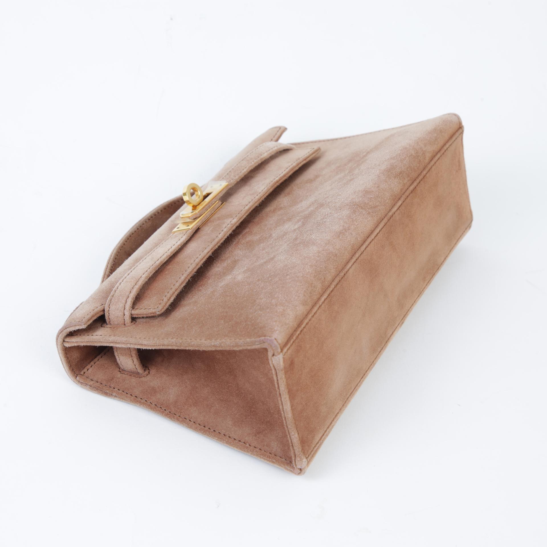 中古AB HERMÈS 爱马仕 Kelly Pochette 棕色 Doblis Suede 麂皮 金扣 □I刻 2005年 - 4