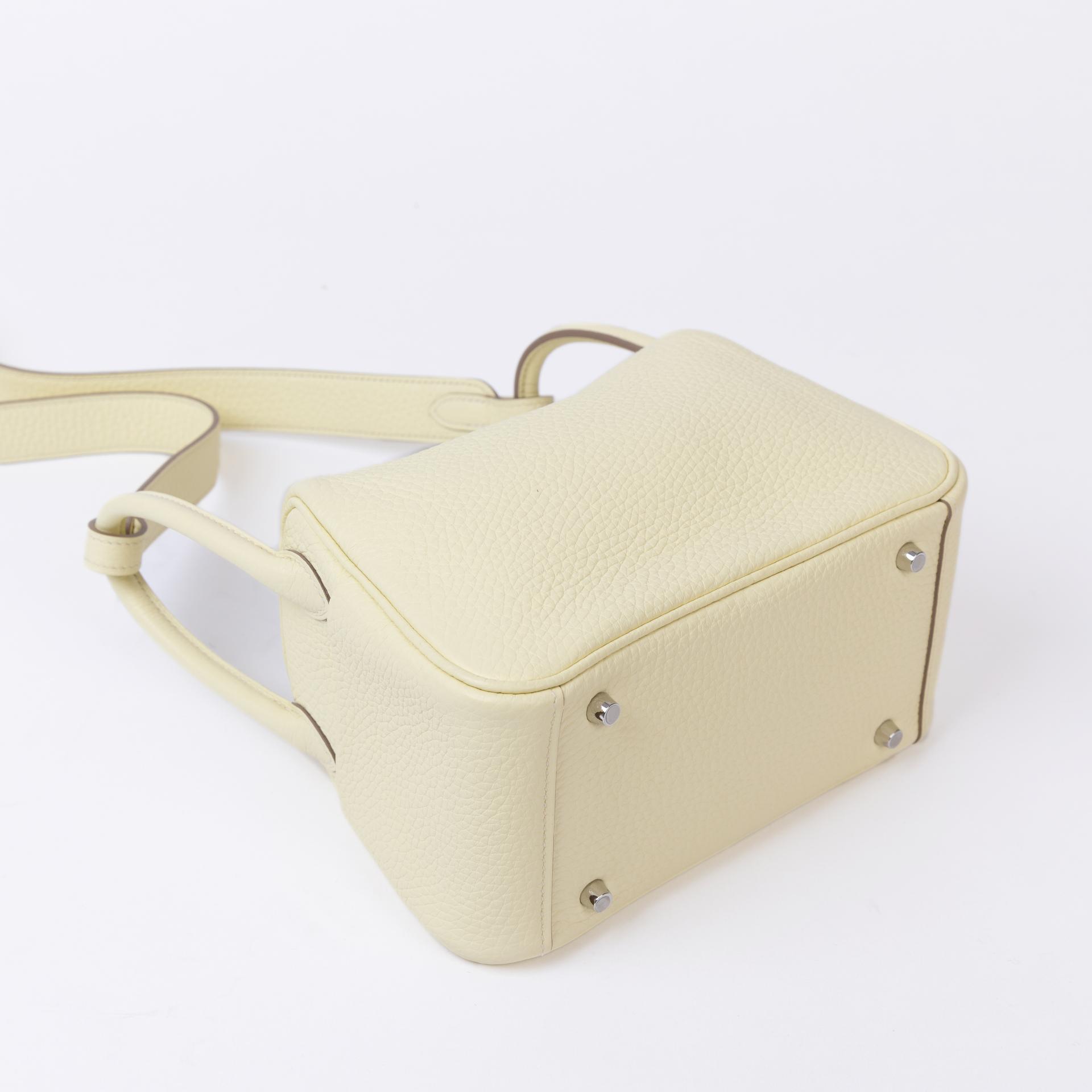Very Good ( Rank A) HERMÈS Mini Lindy II Jaune milton (i8) Clemence Palladium hardware W (2024) - 6